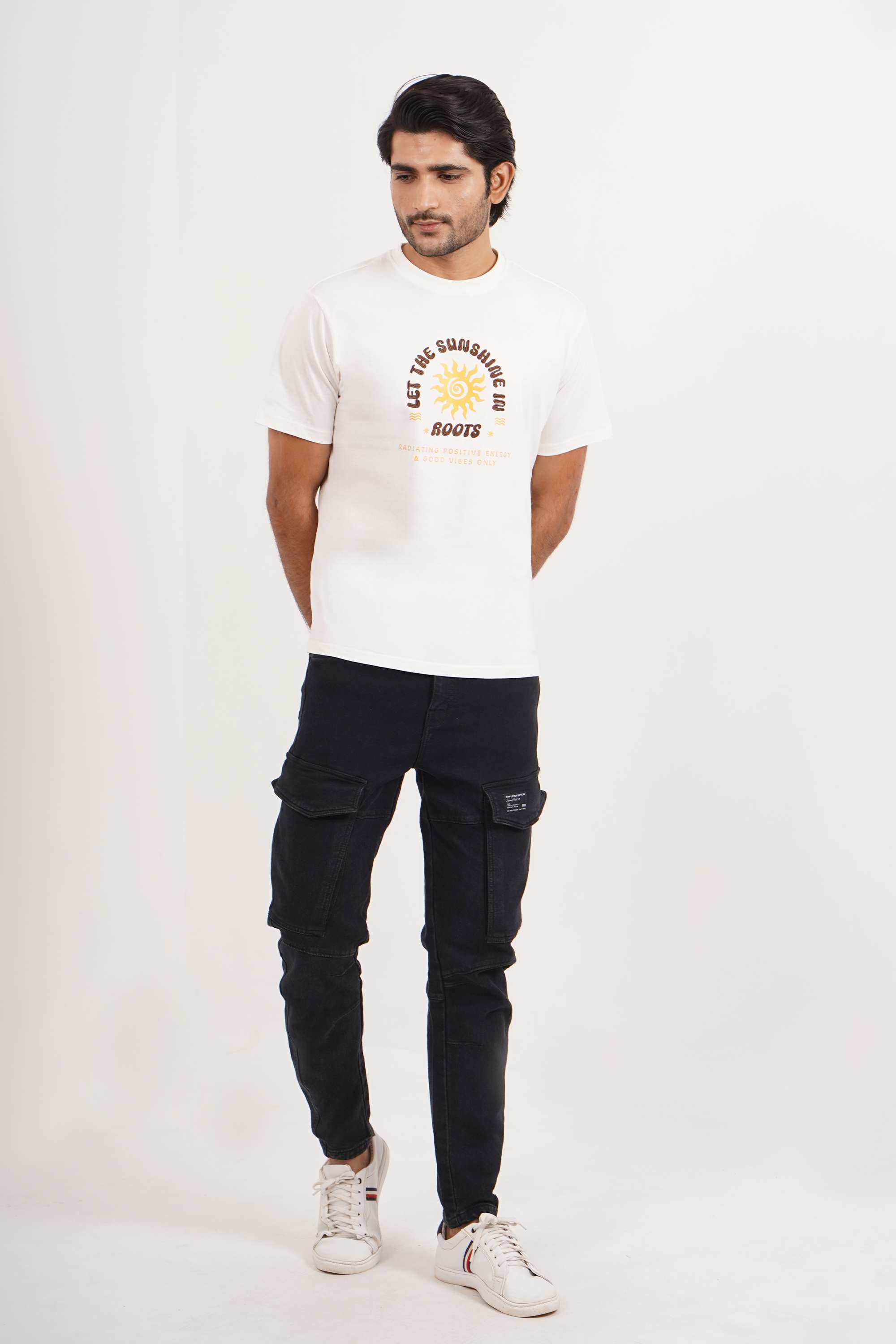 Solid-Blended-Fabric-Regular-Fit-Men-s-Cargos