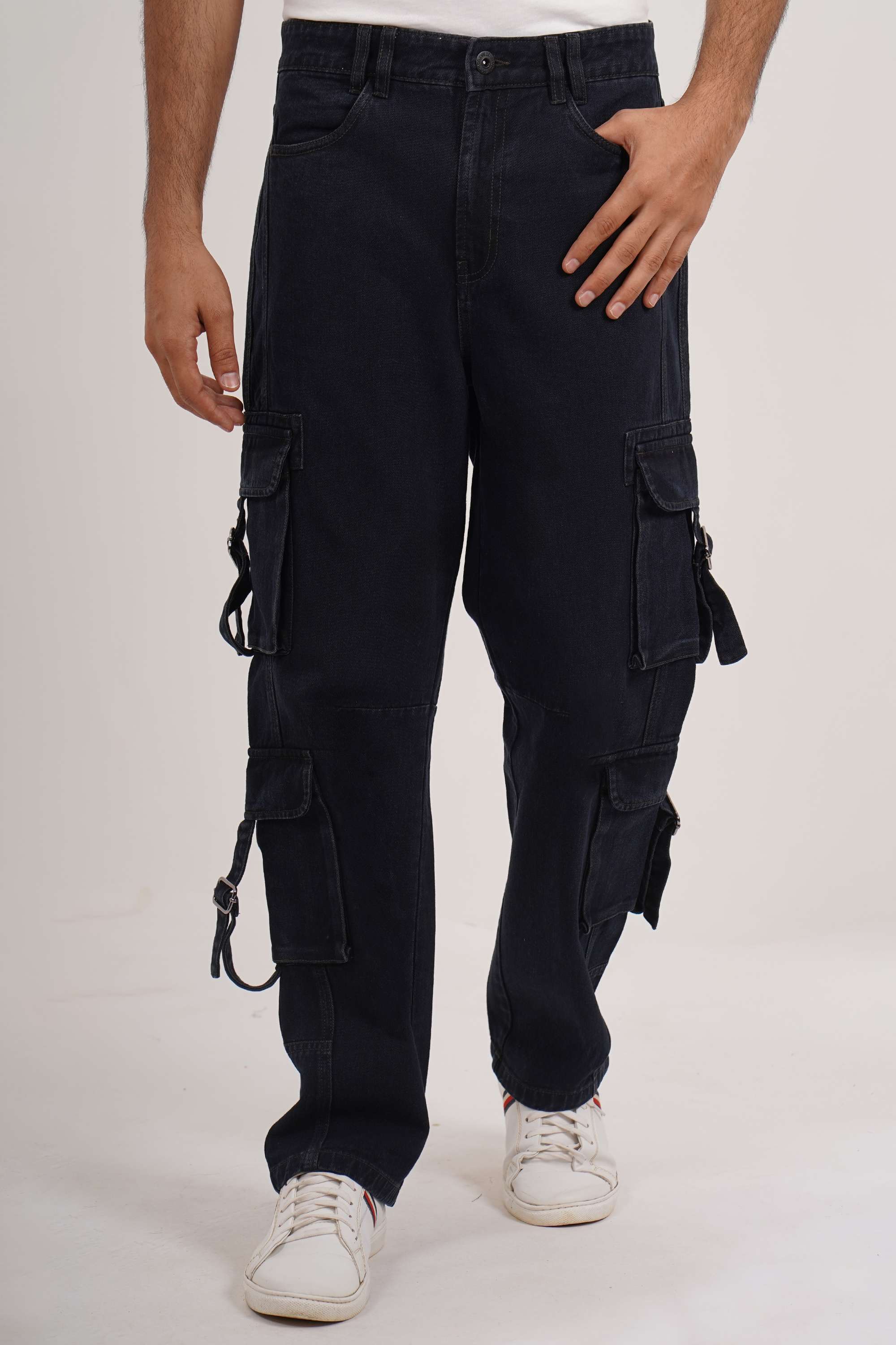 Solid-Blended-Fabric-Regular-Fit-Men-s-Jeans