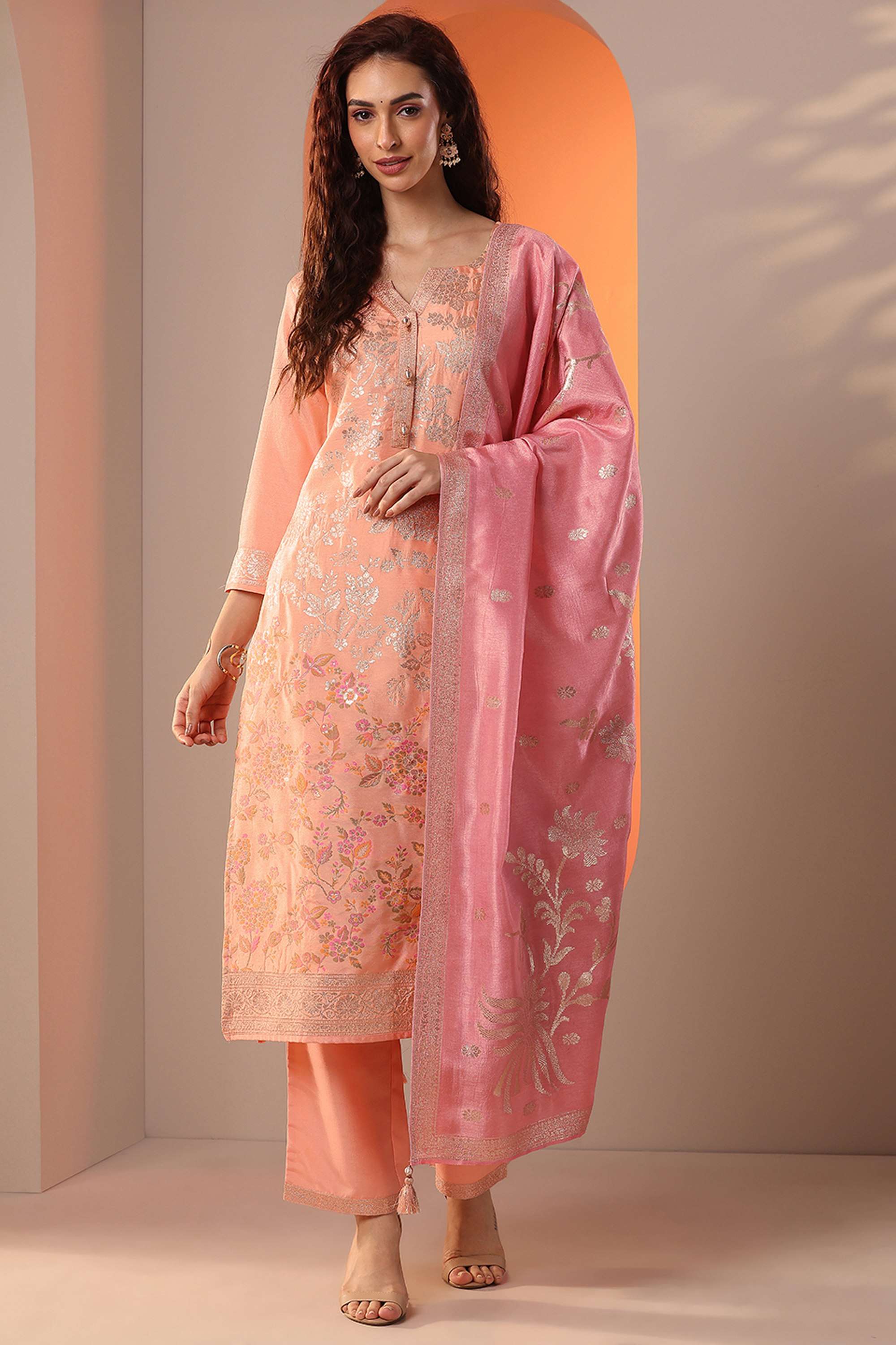 Floral-Cotton-Regular-Fit-Collared-Women-s-Casual-Wear-Kurti