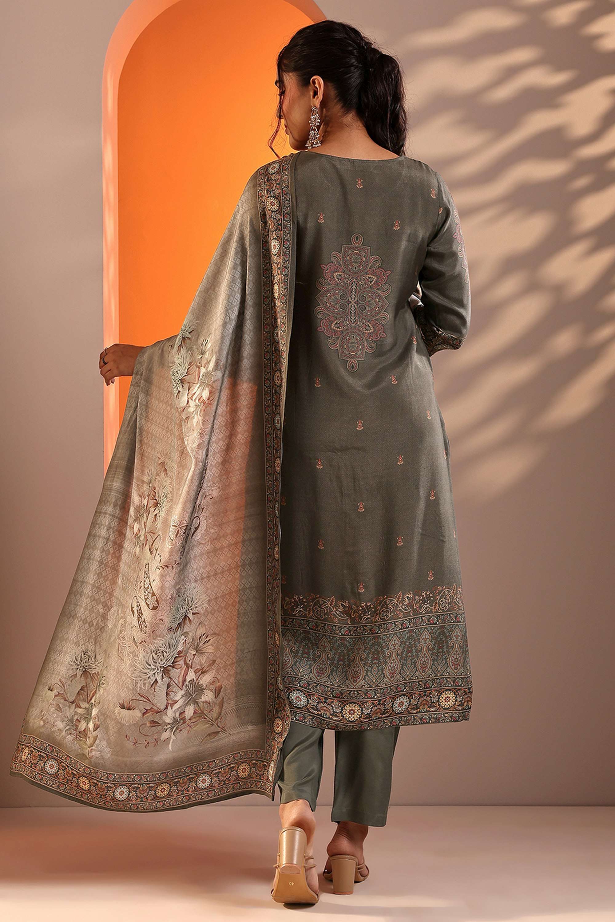 Abstract-Cotton-Regular-Fit-Round-Neck-Women-s-Casual-Wear-Kurti