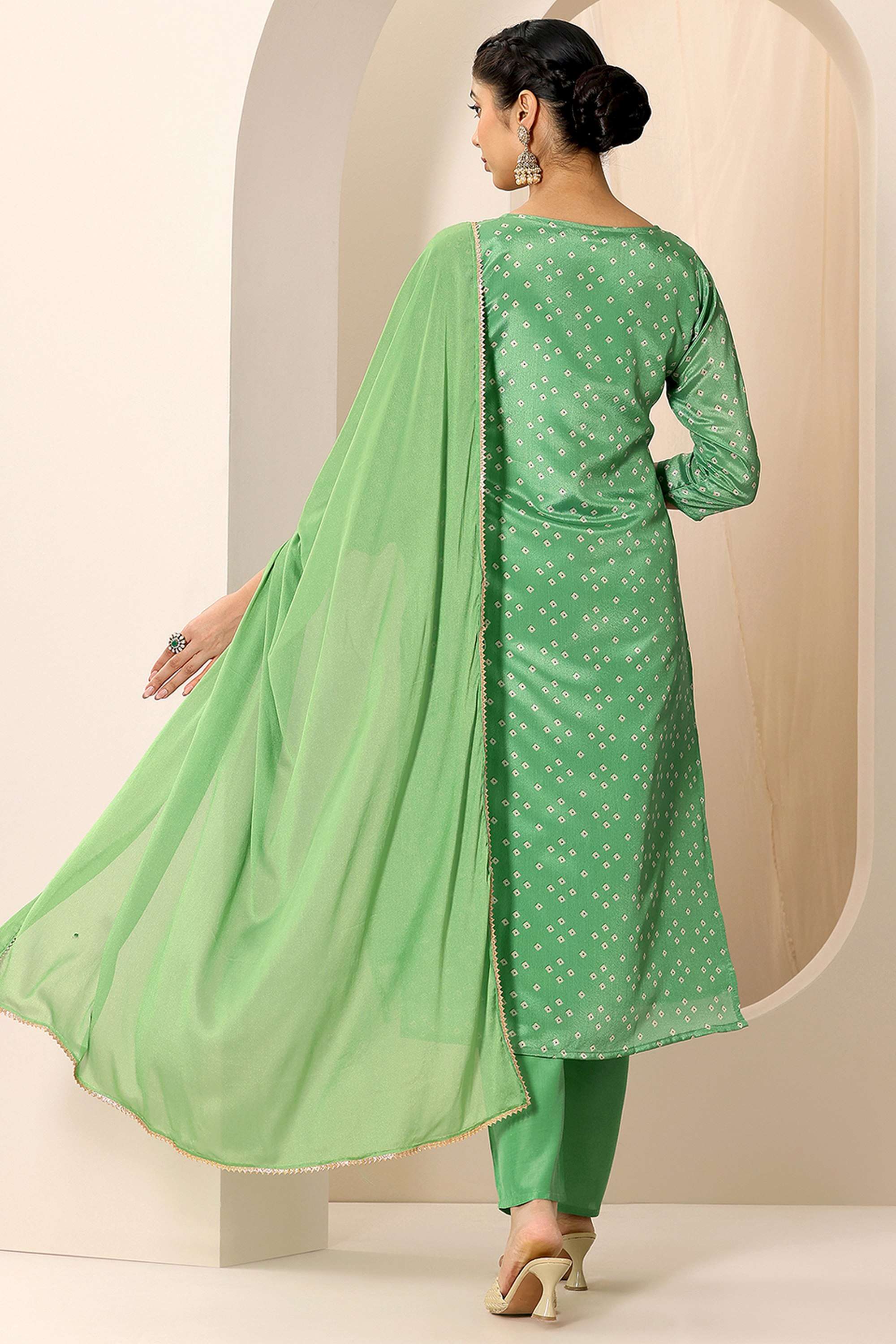 Floral-Scoop-Neck-Silk-Women-Kurta-Set