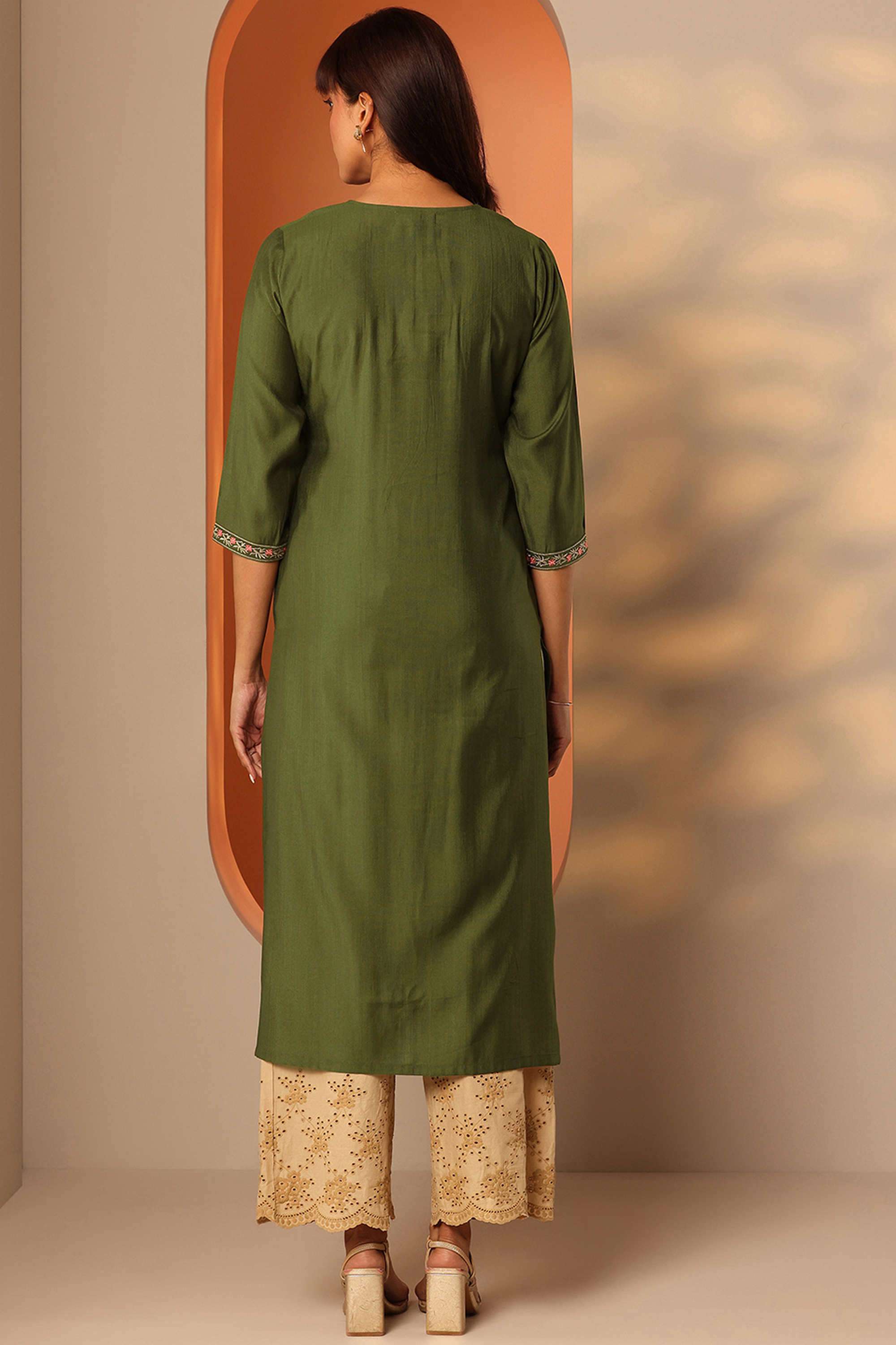 Floral-Blended-Fabric-Round-Neck-Women-s-Kurta