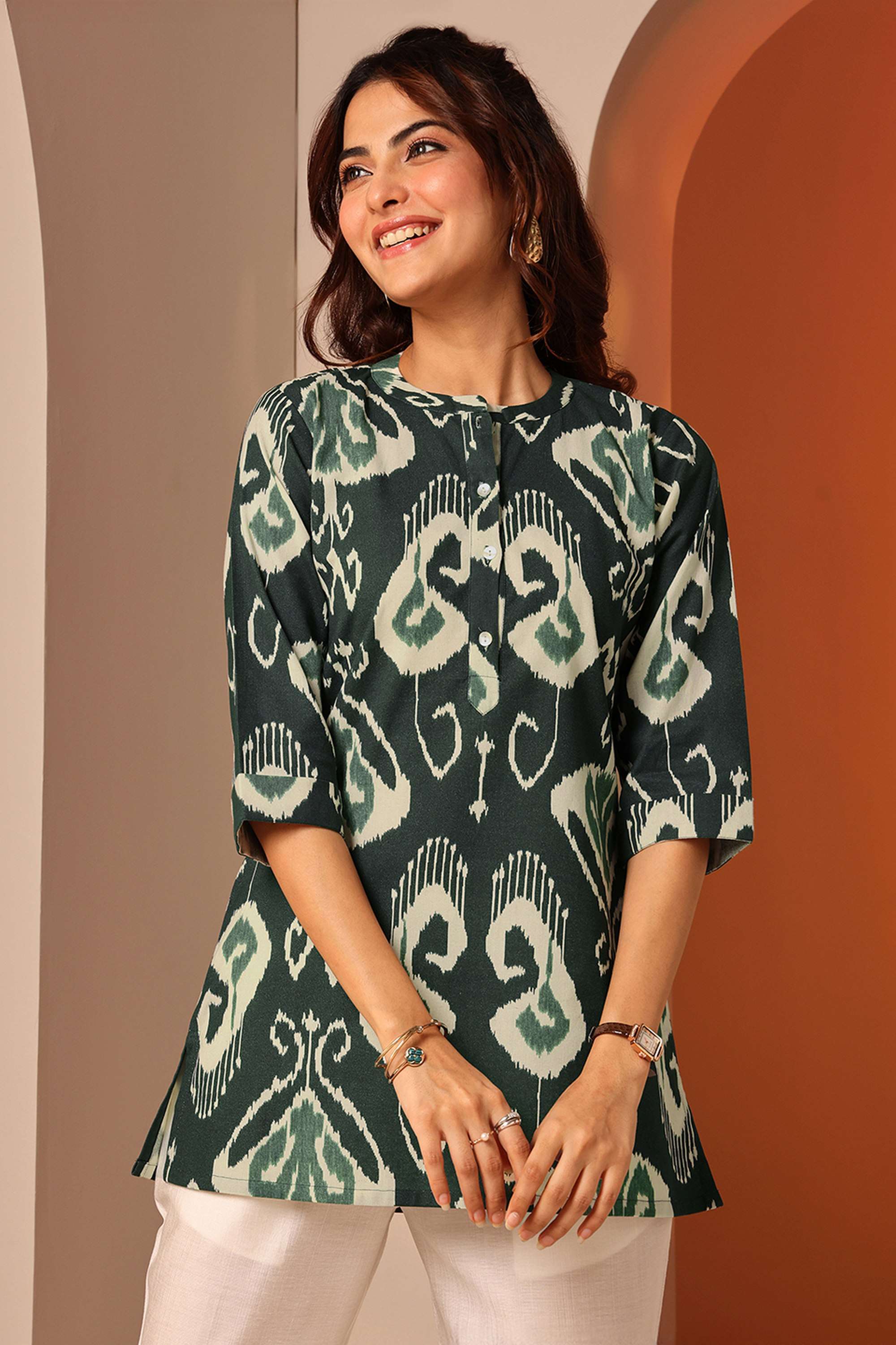 Abstract-Cotton-Round-Neck-Women-Casual-wear-Kurti