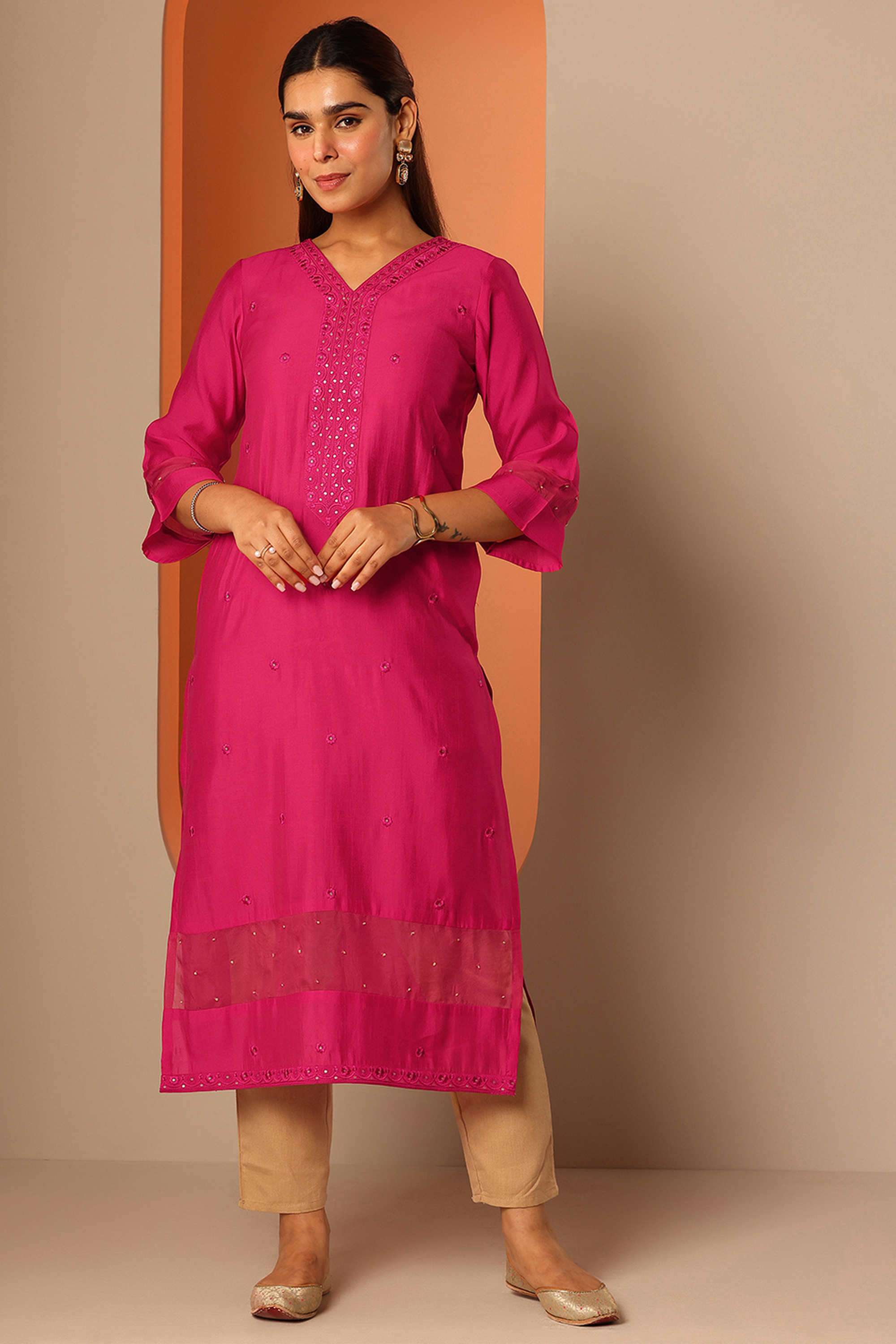 Floral-Blended-Fabric-V-Neck-Women-s-Kurta