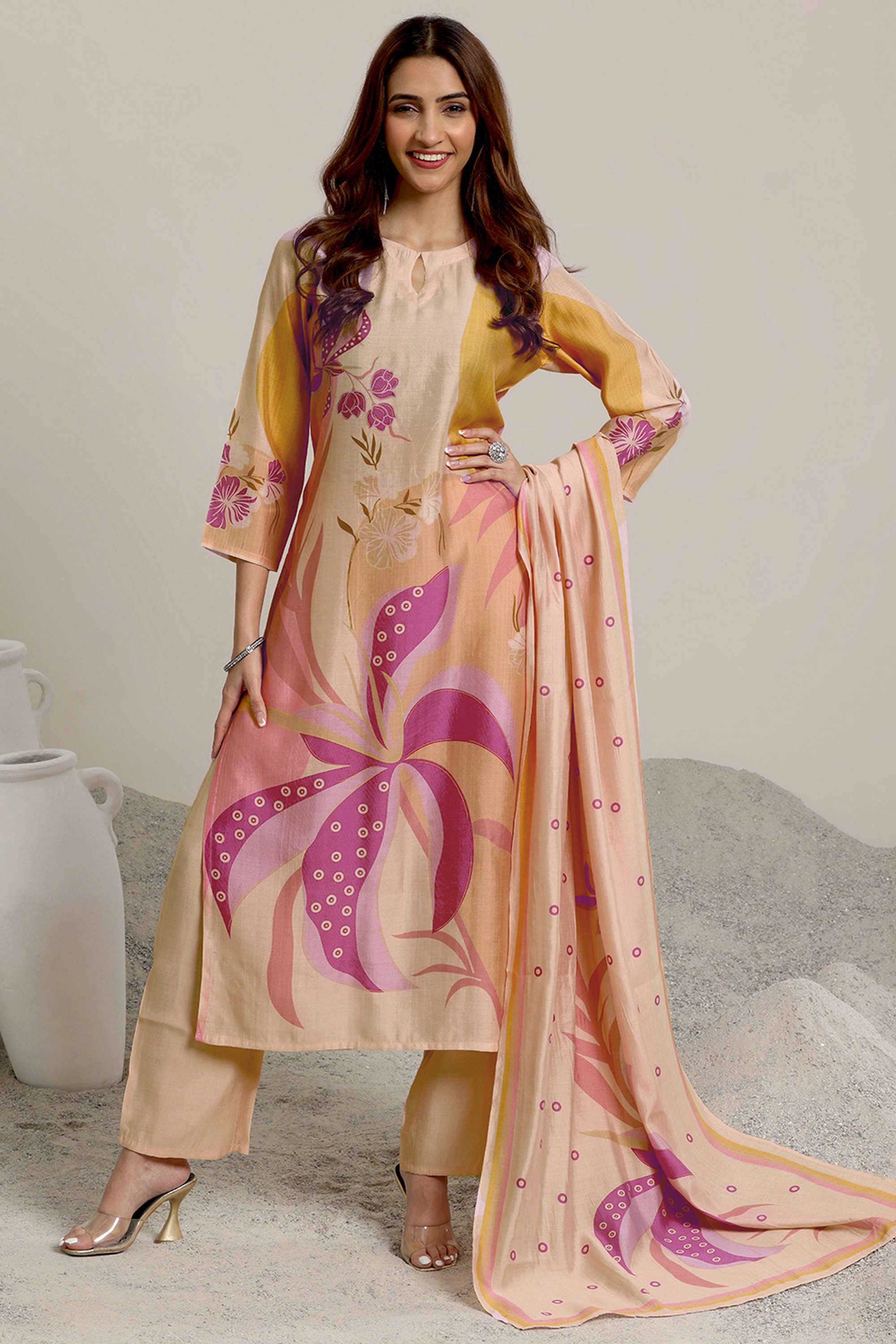 Floral-Blended-Fabric-Straight-Fit-Women-s-Kurta-Set