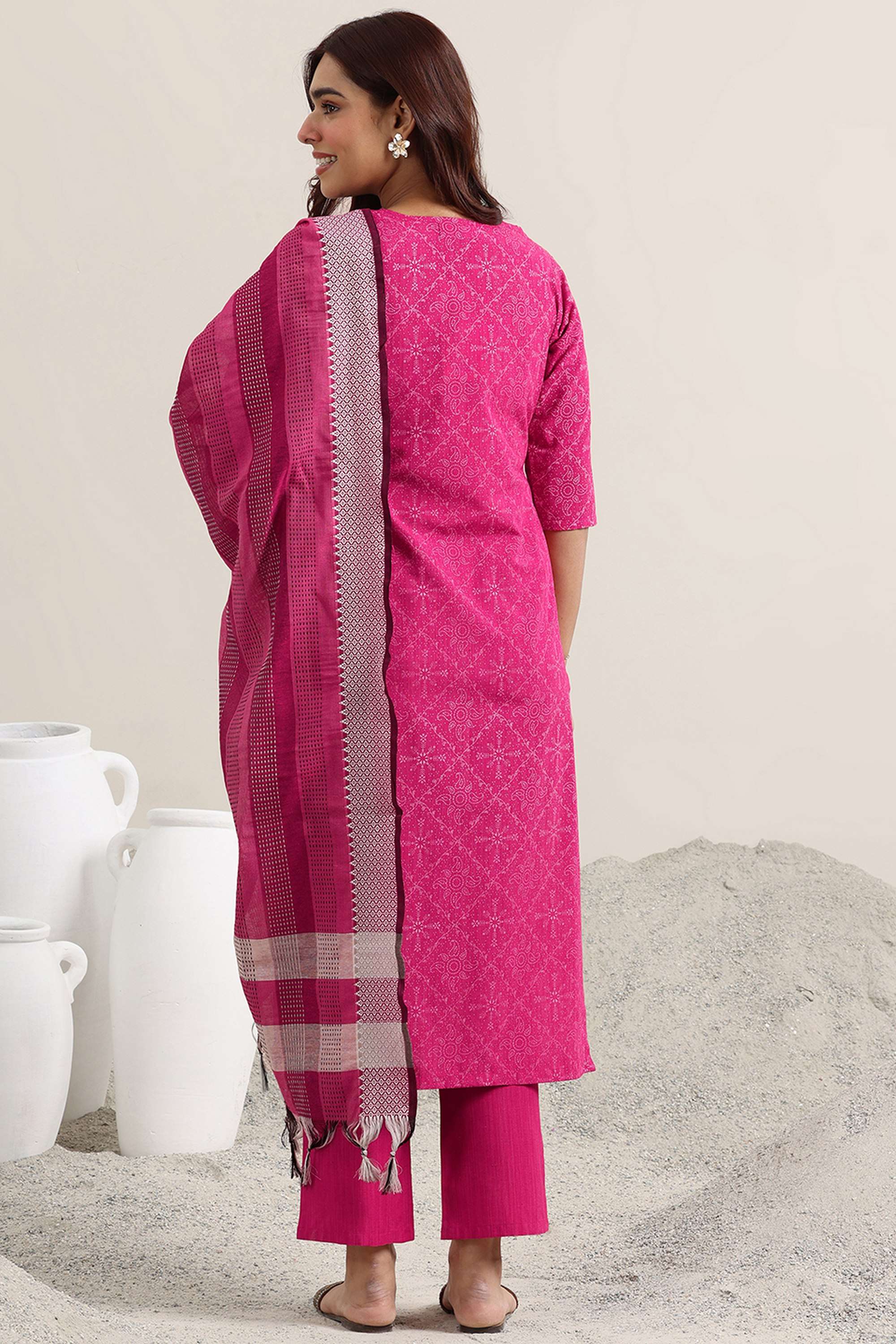 Printed-Cotton-Regular-Fit-V-Neck-Women-s-Casual-Wear-Kurta-Set