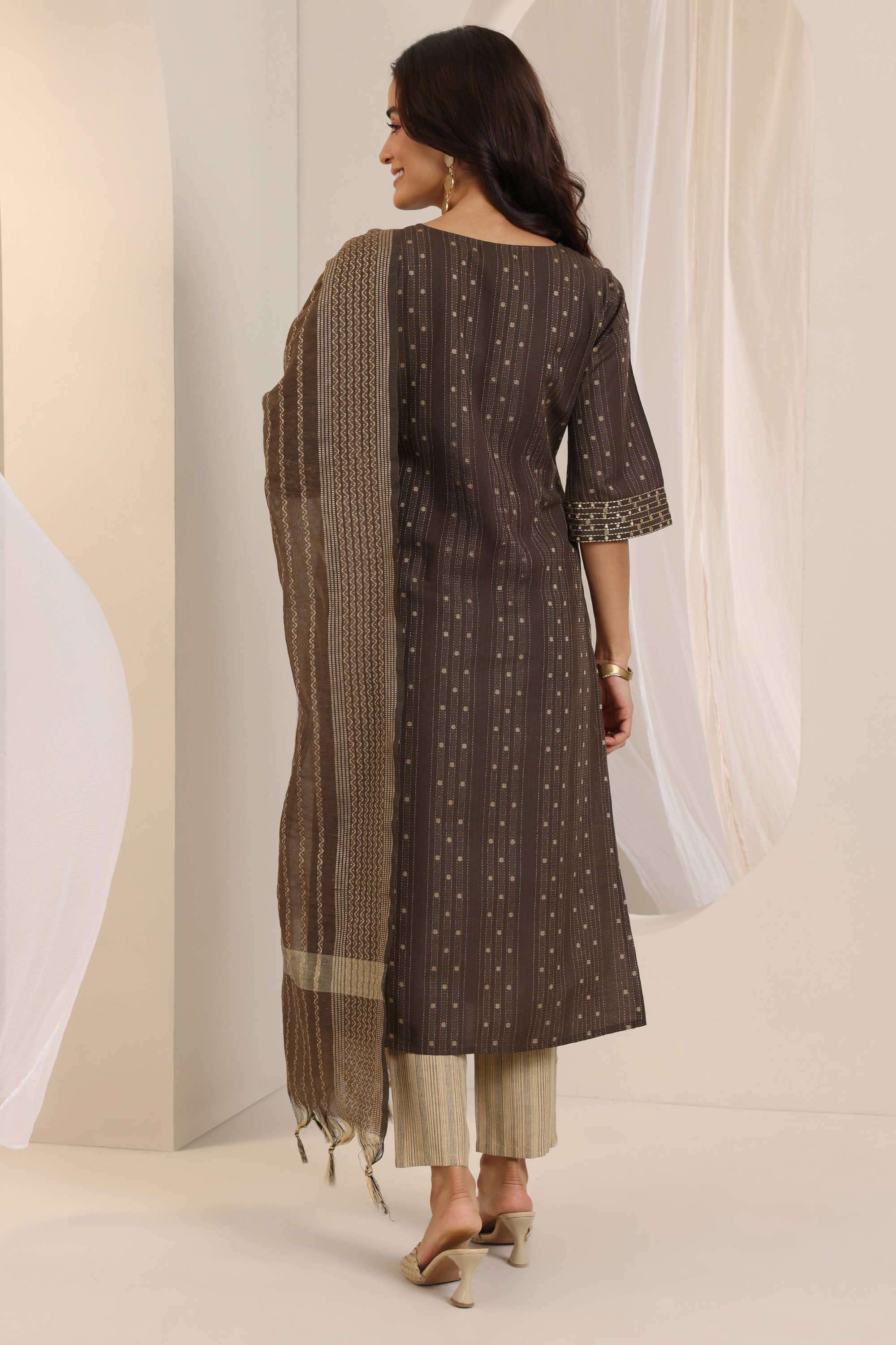 Floral-cotton-blend-Straight-Fit-Women-s-Kurta-Set