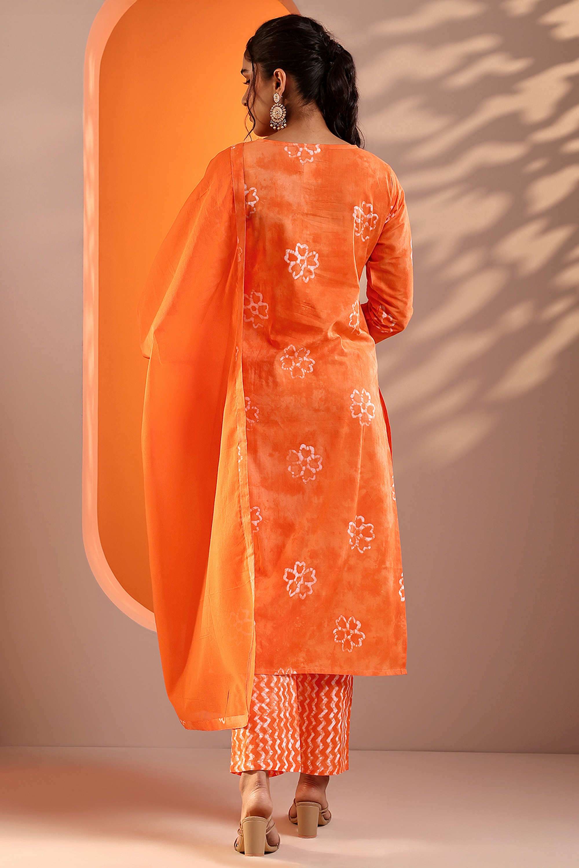 Floral-Calf-Length-Cotton-Woven-Women-s-Kurta-Set