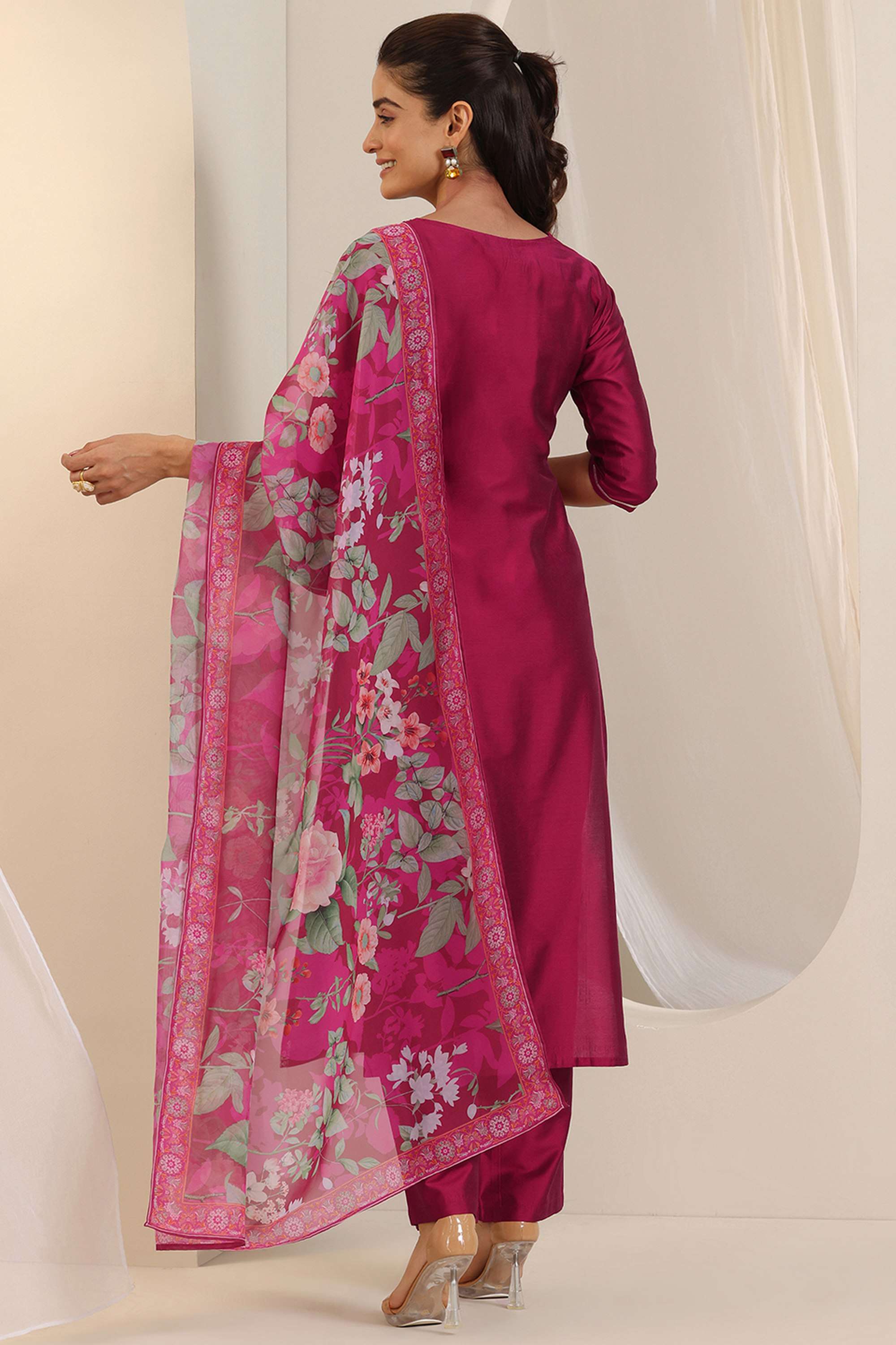 Floral-V-Neck-Silk-Women-Kurta-Set