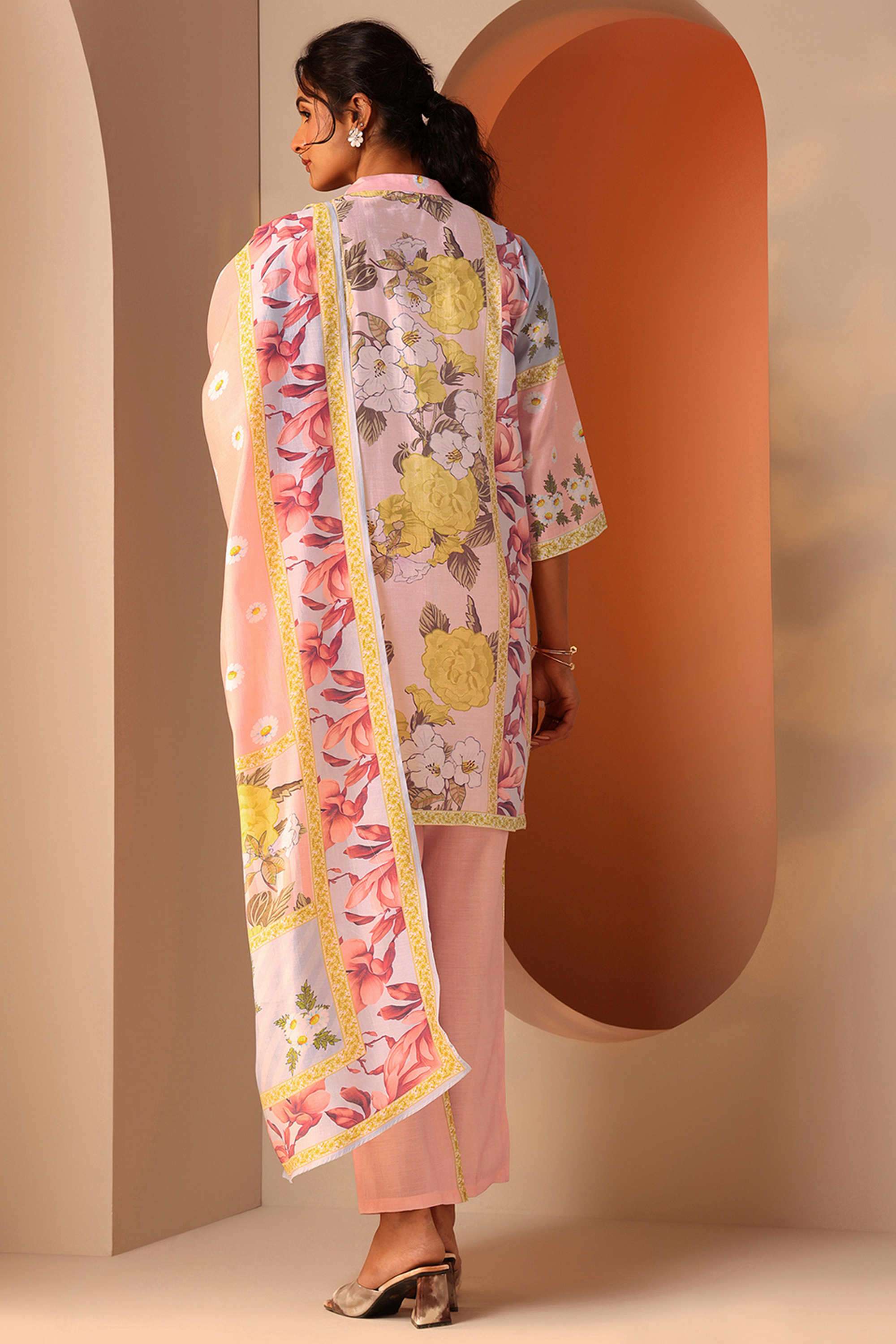 Floral-Blended-Fabric-Relaxed-Fit-Women-s-Kurta-Set