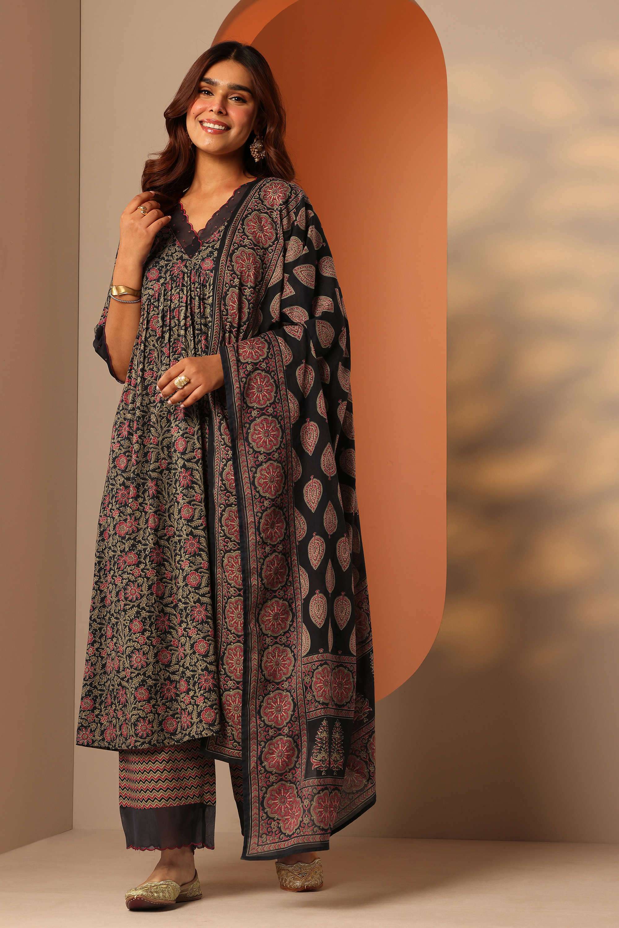 Floral-Cotton-Relaxed-Fit-Women-s-Kurta-Set