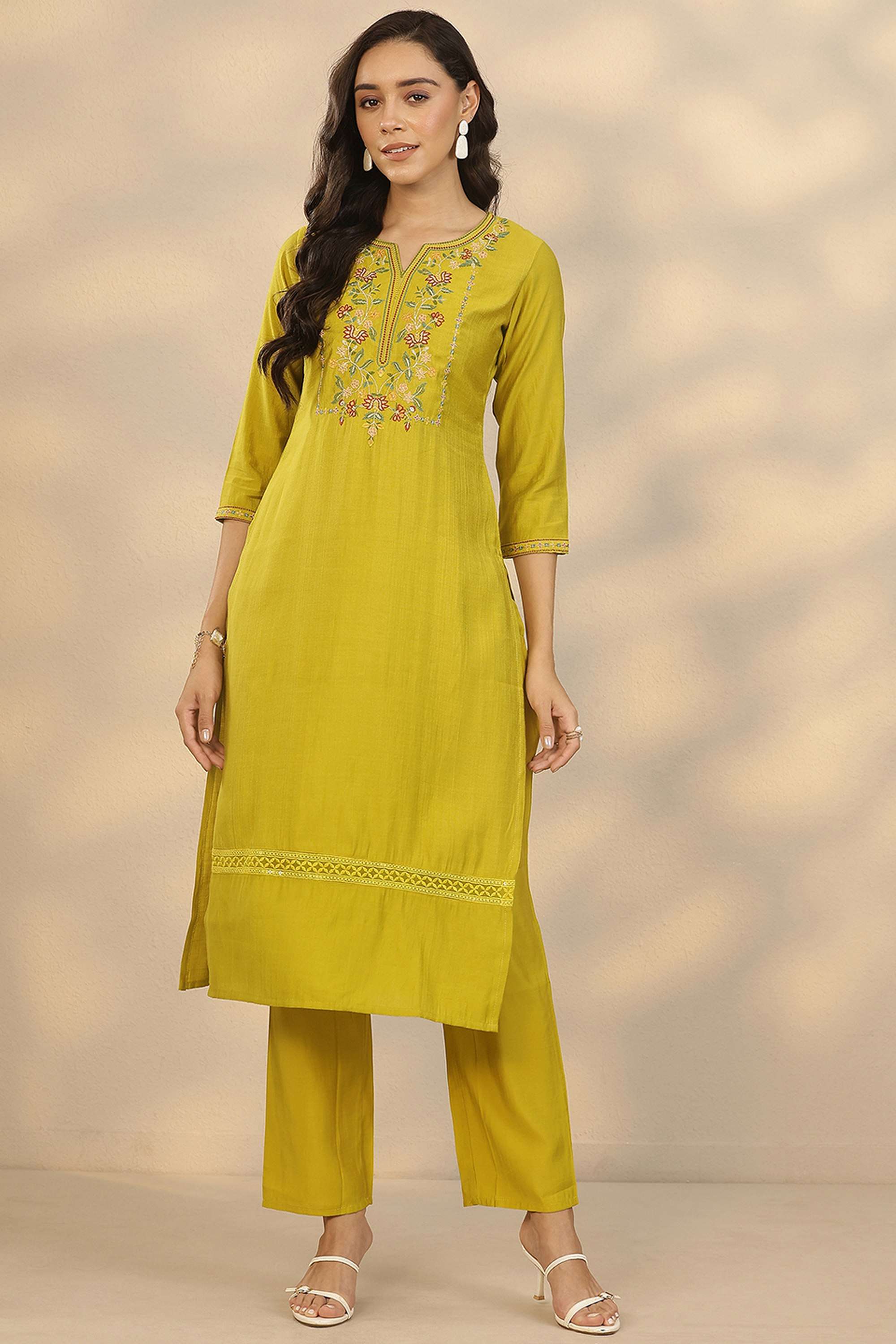 Floral-Blended-Fabric-Women-s-Festive-Wear-Kurta-Set