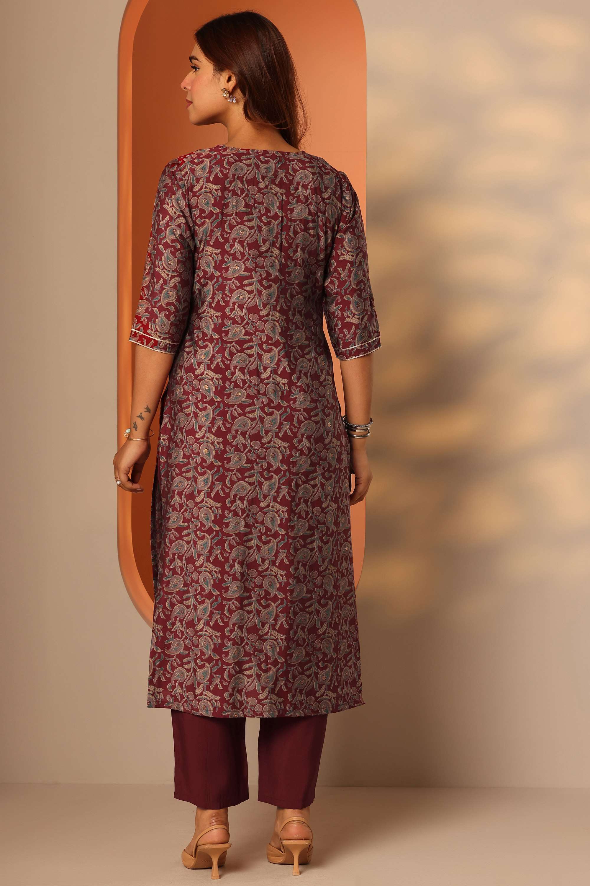 Floral-Blended-Fabric-Women-s-Festive-Wear-Kurta-Set