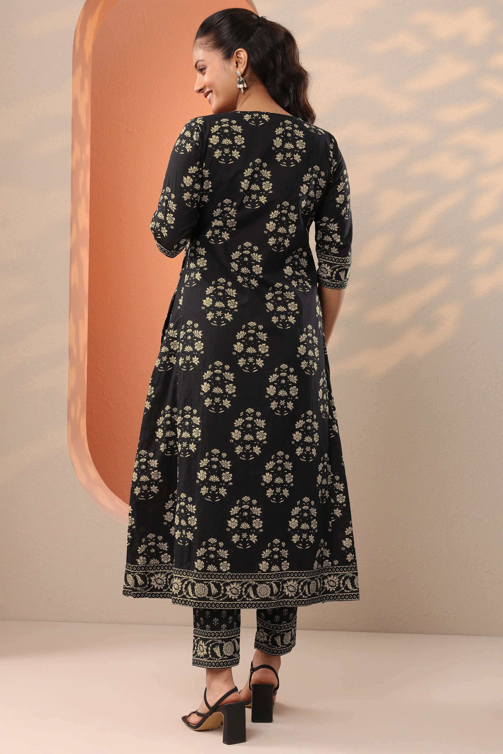 Floral-Cotton-Straight-Fit-Women-s-Kurta-Set