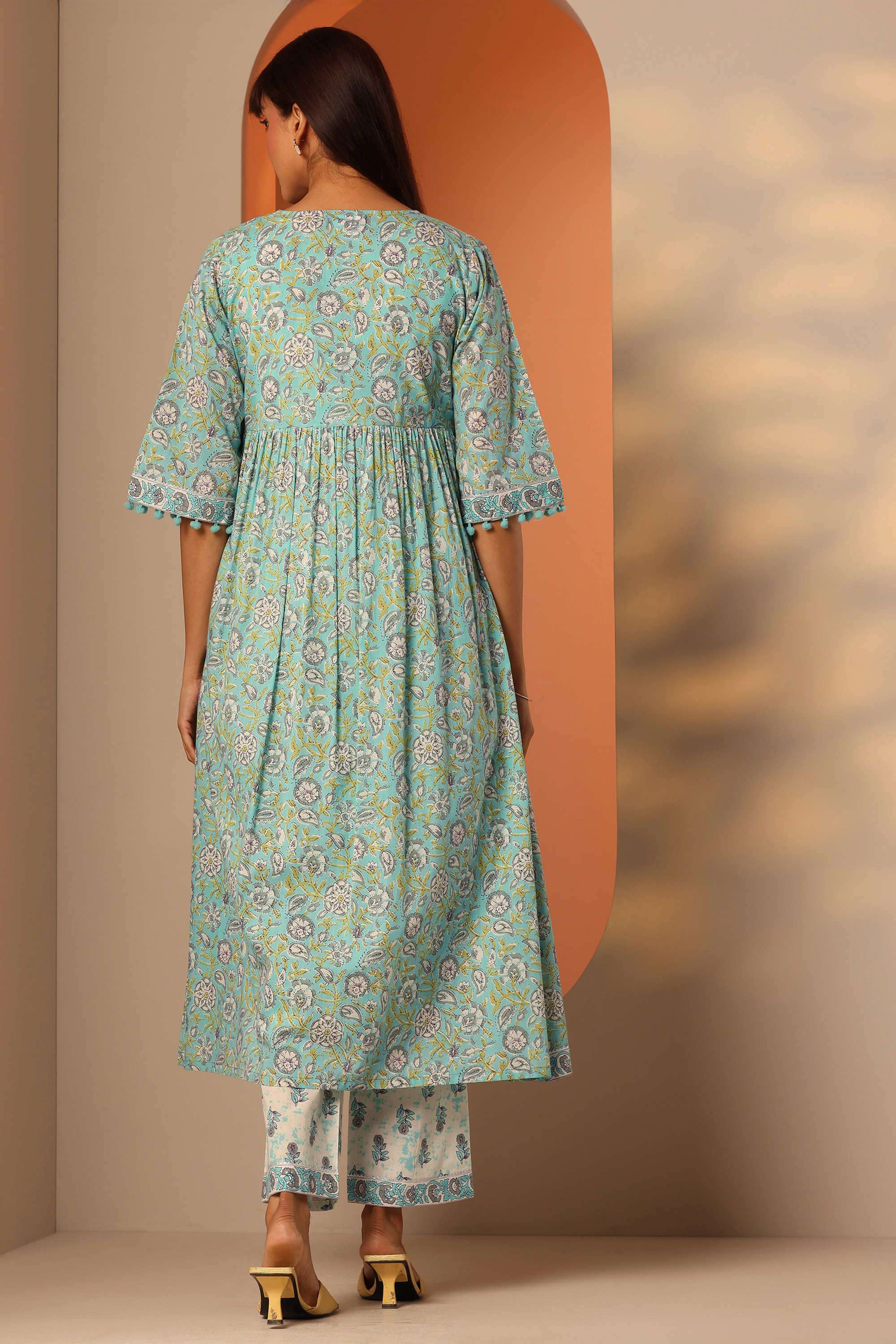 Floral-Cotton-Relaxed-Fit-Women-s-Kurta-Set