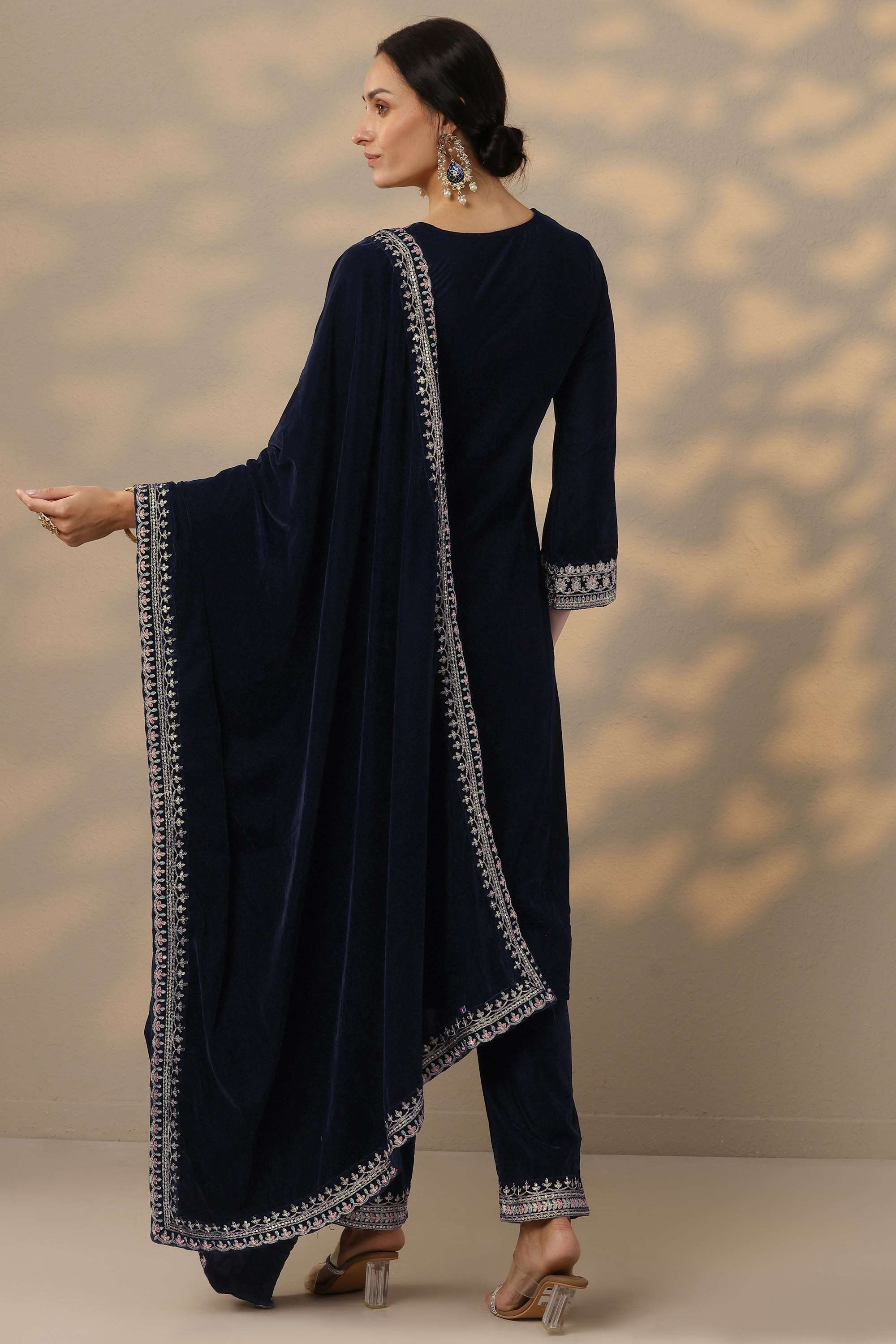 Floral-Velvet-Round-Neck-Women-s-Festive-Wear-Kurta-Set