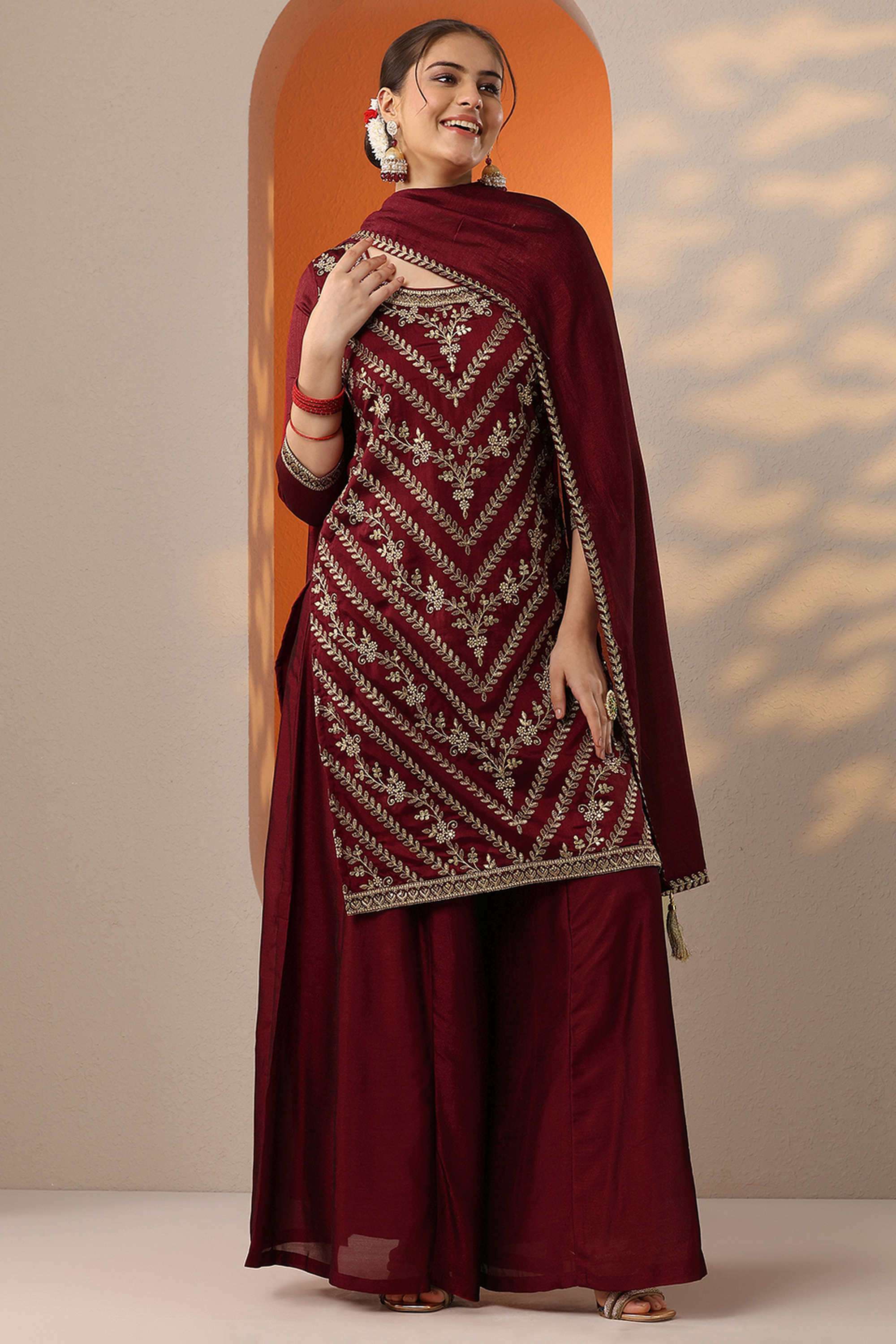 Floral-Blended-Fabric-Straight-Fit-Women-s-Kurta-Set