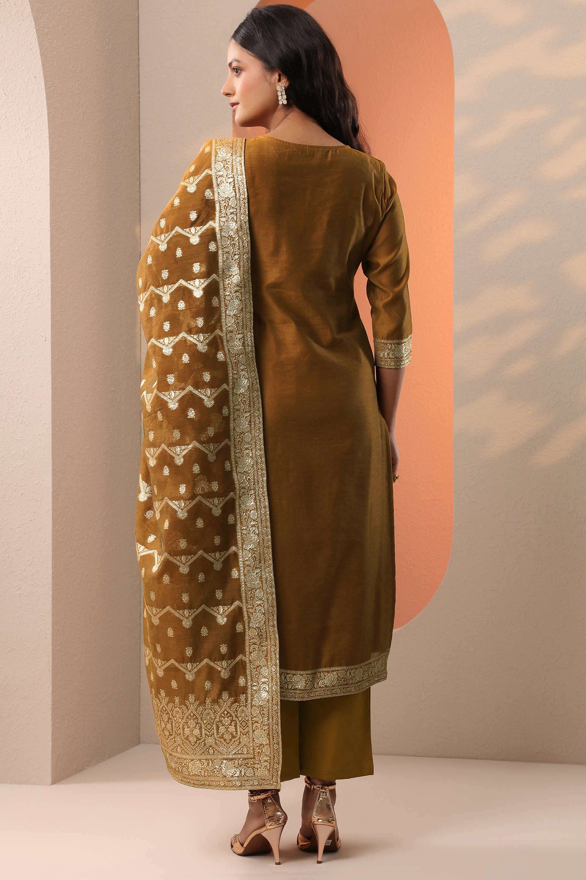 Traditional-Blended-Fabric-Straight-Fit-Women-s-Kurta-Set