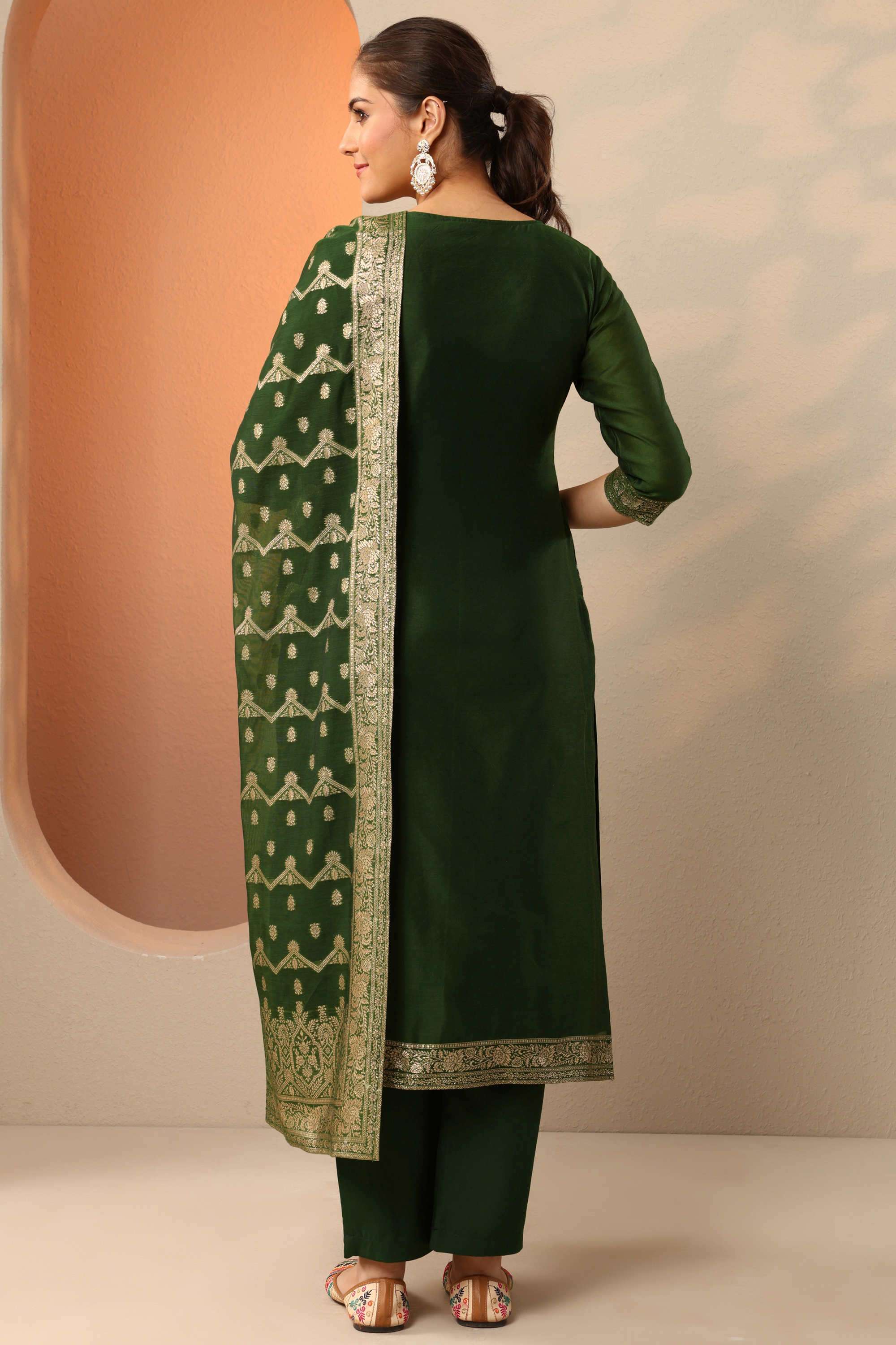 Traditional-Blended-Fabric-Straight-Fit-Women-s-Kurta-Set