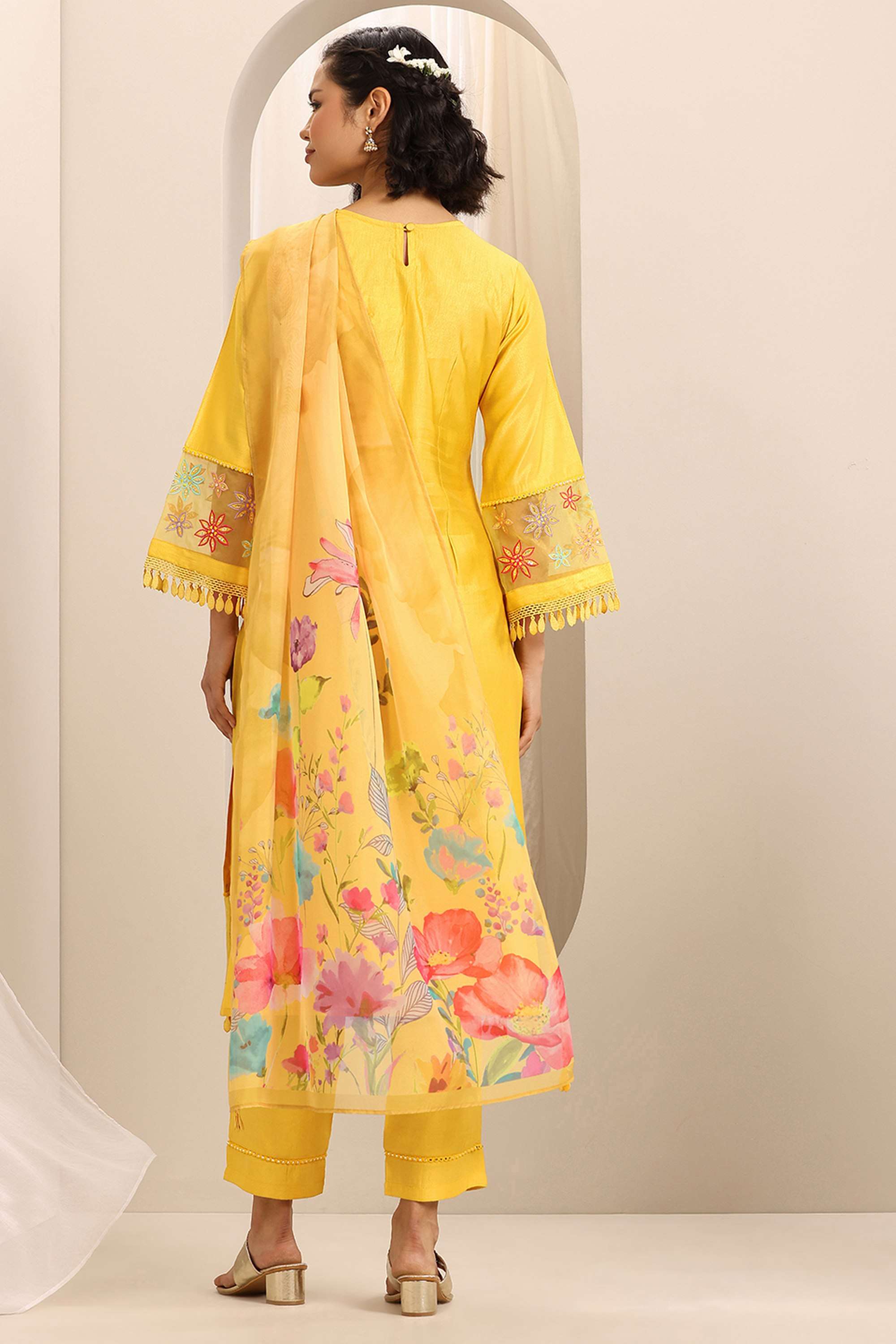 Traditional-Round-Neck-Silk-Women-Kurta-Set