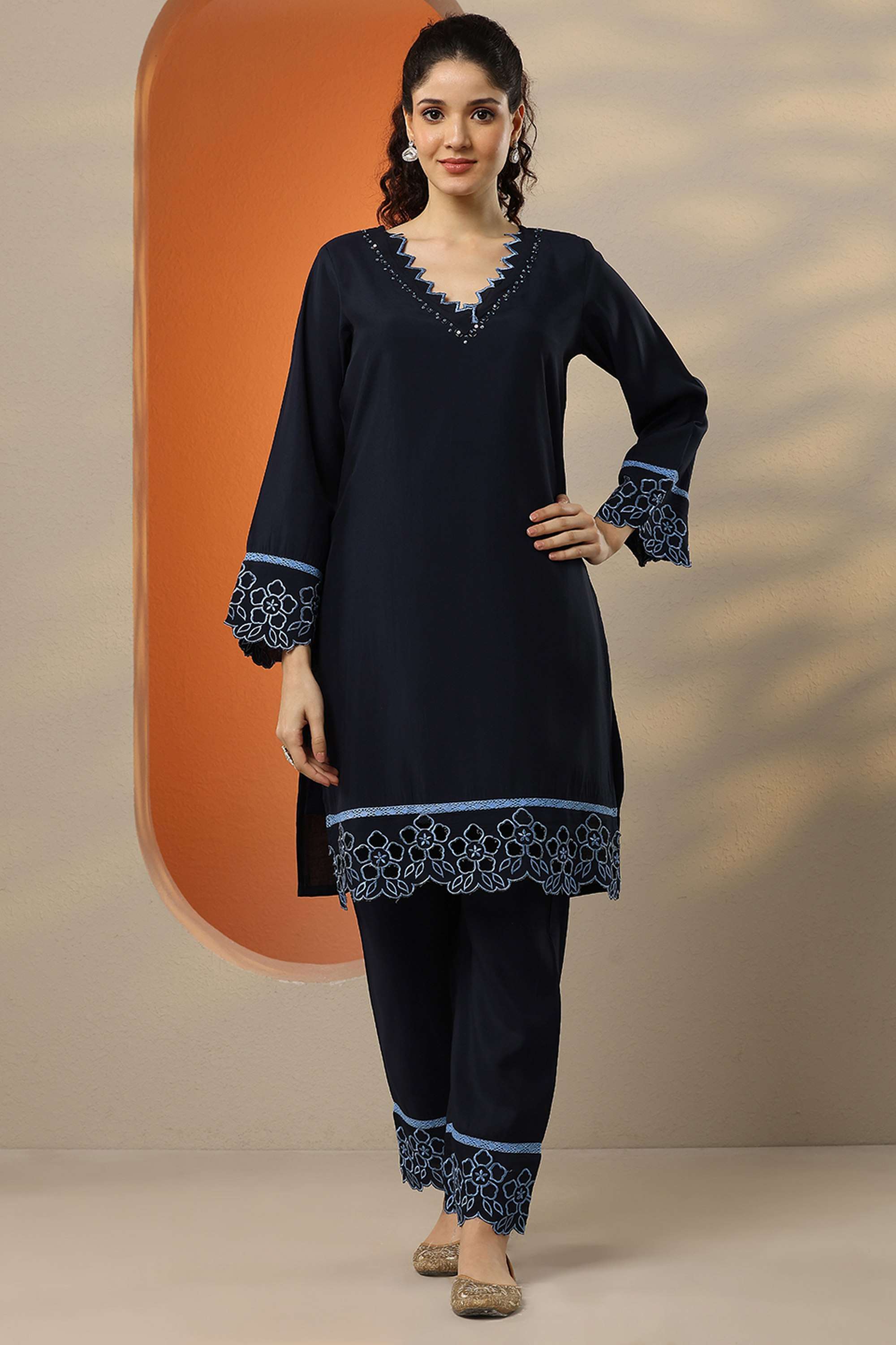 Floral-Blended-Fabric-V-Neck-Women-s-Casual-Wear-Co-Ord-Set