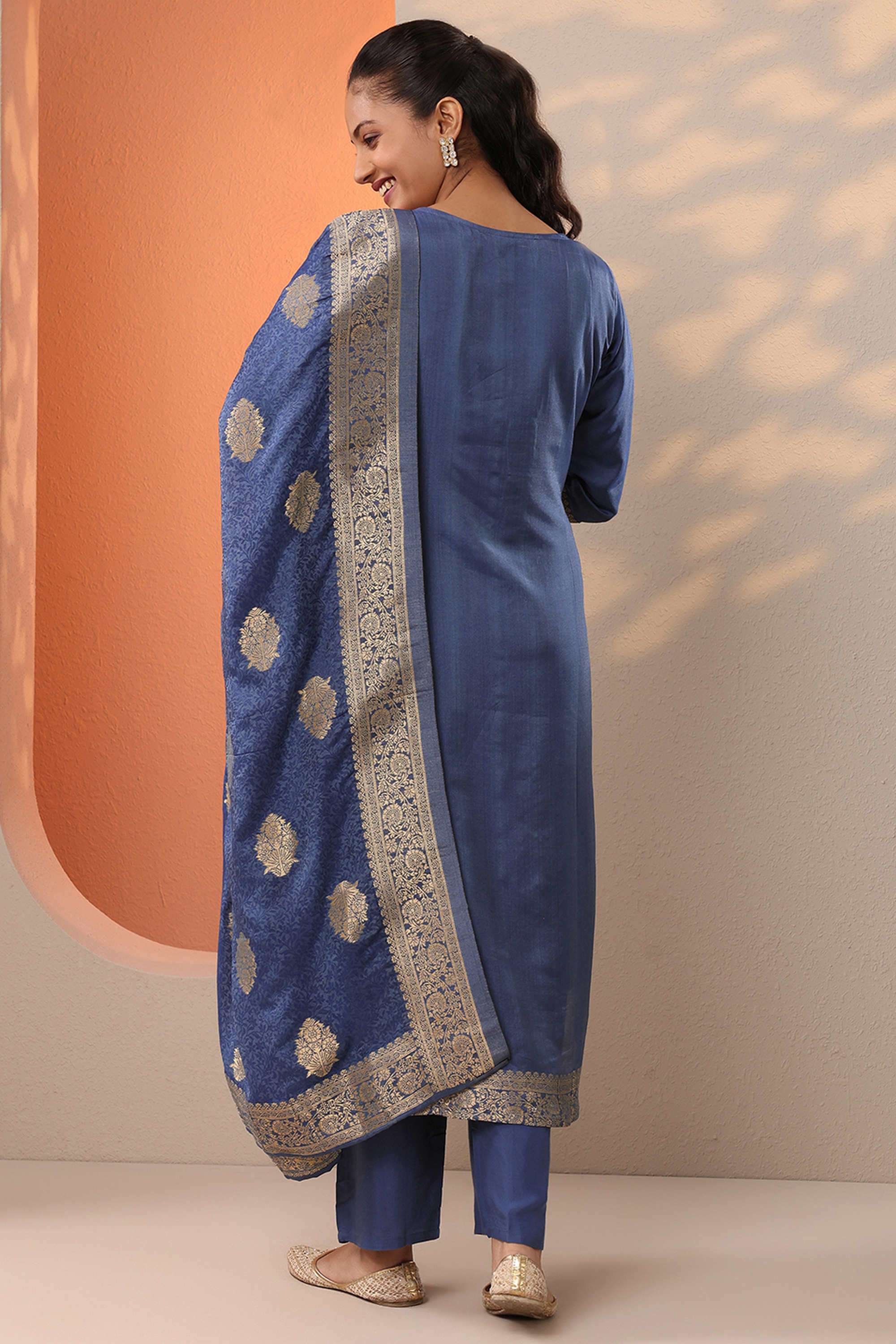 Floral-Blended-Fabric-Straight-Fit-Women-s-Kurta-Set