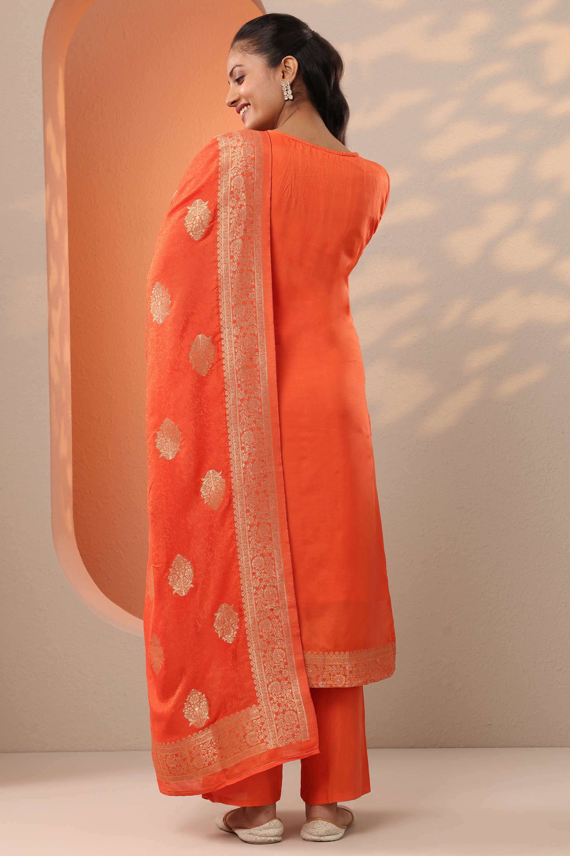 Floral-Blended-Fabric-Straight-Fit-Women-s-Kurta-Set