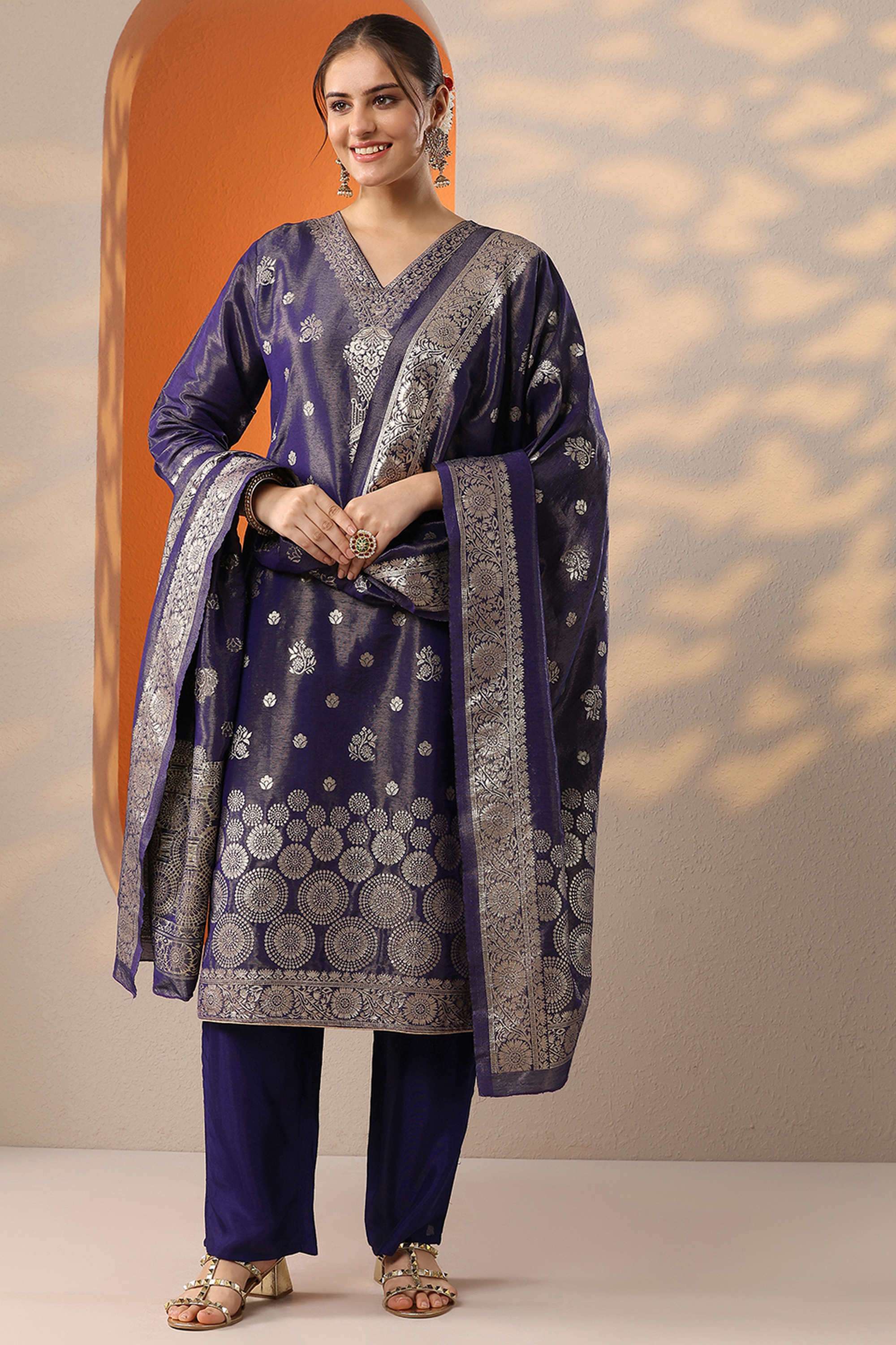 Traditional-Blended-Fabric-Straight-Fit-Women-s-Kurta-Set