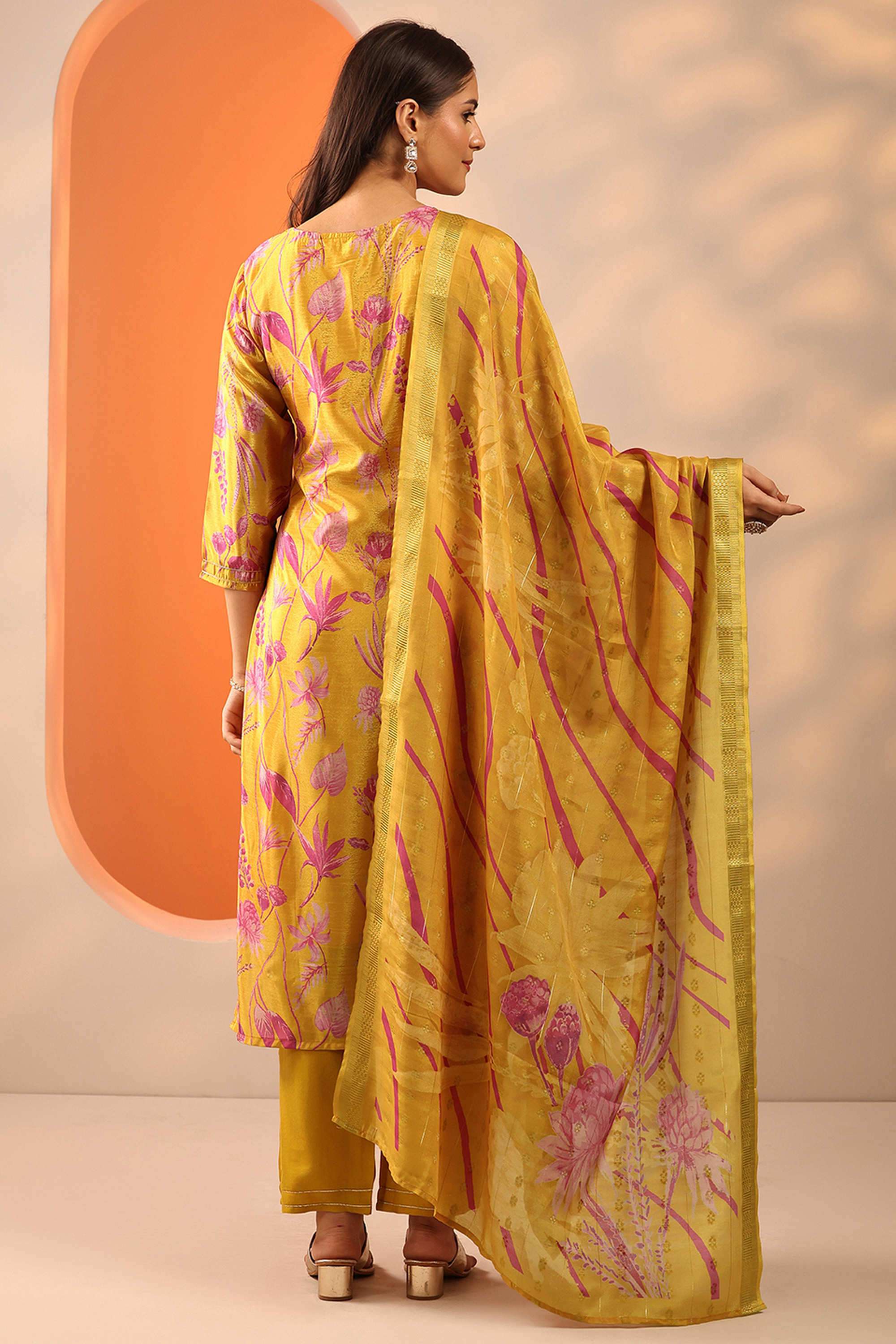 Floral-Calf-Length-Chinon-Woven-Women-s-Kurta-Set