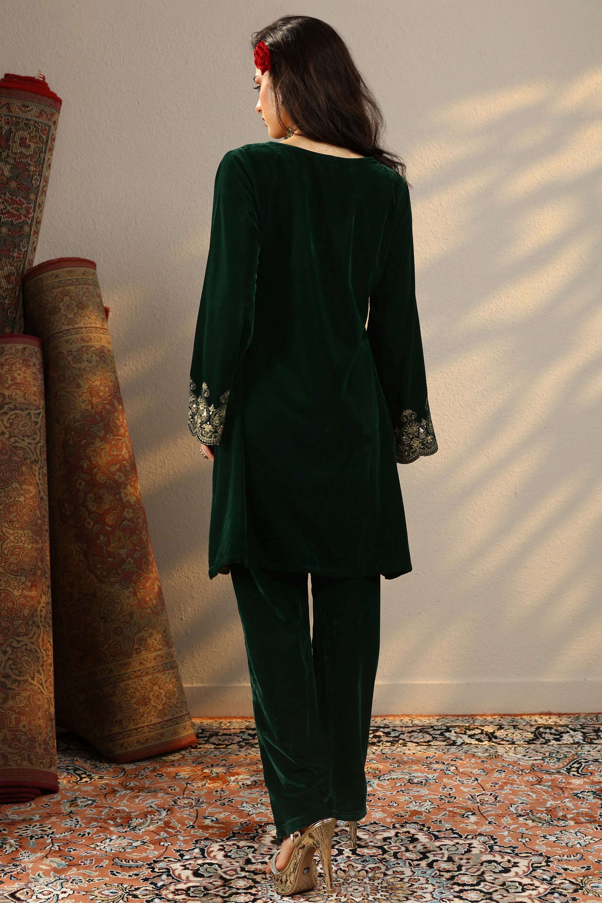 Textured-Velvet-V-Neck-Women-s-Festive-Wear-Co-Ord-Set