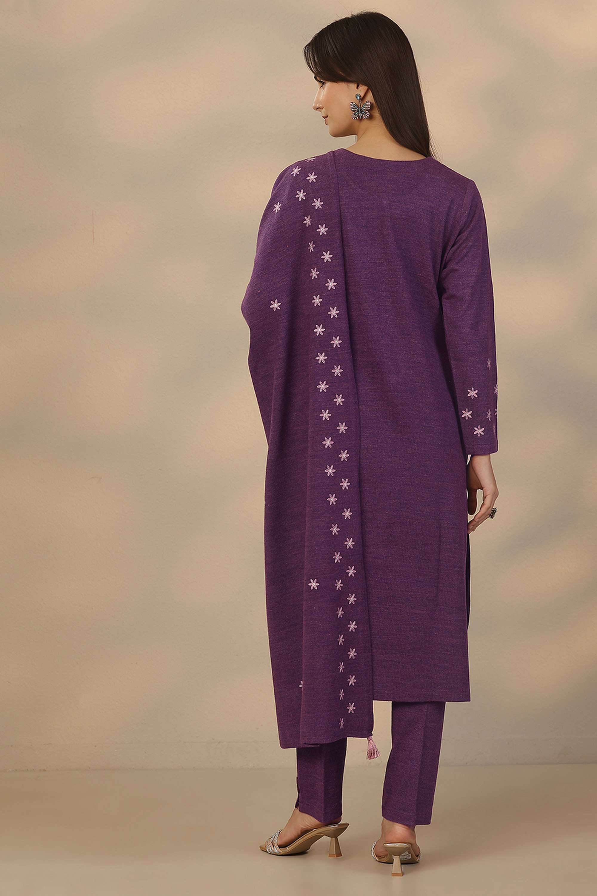 Floral-Wool-Round-Neck-Women-s-Festive-Wear-Kurta-Set