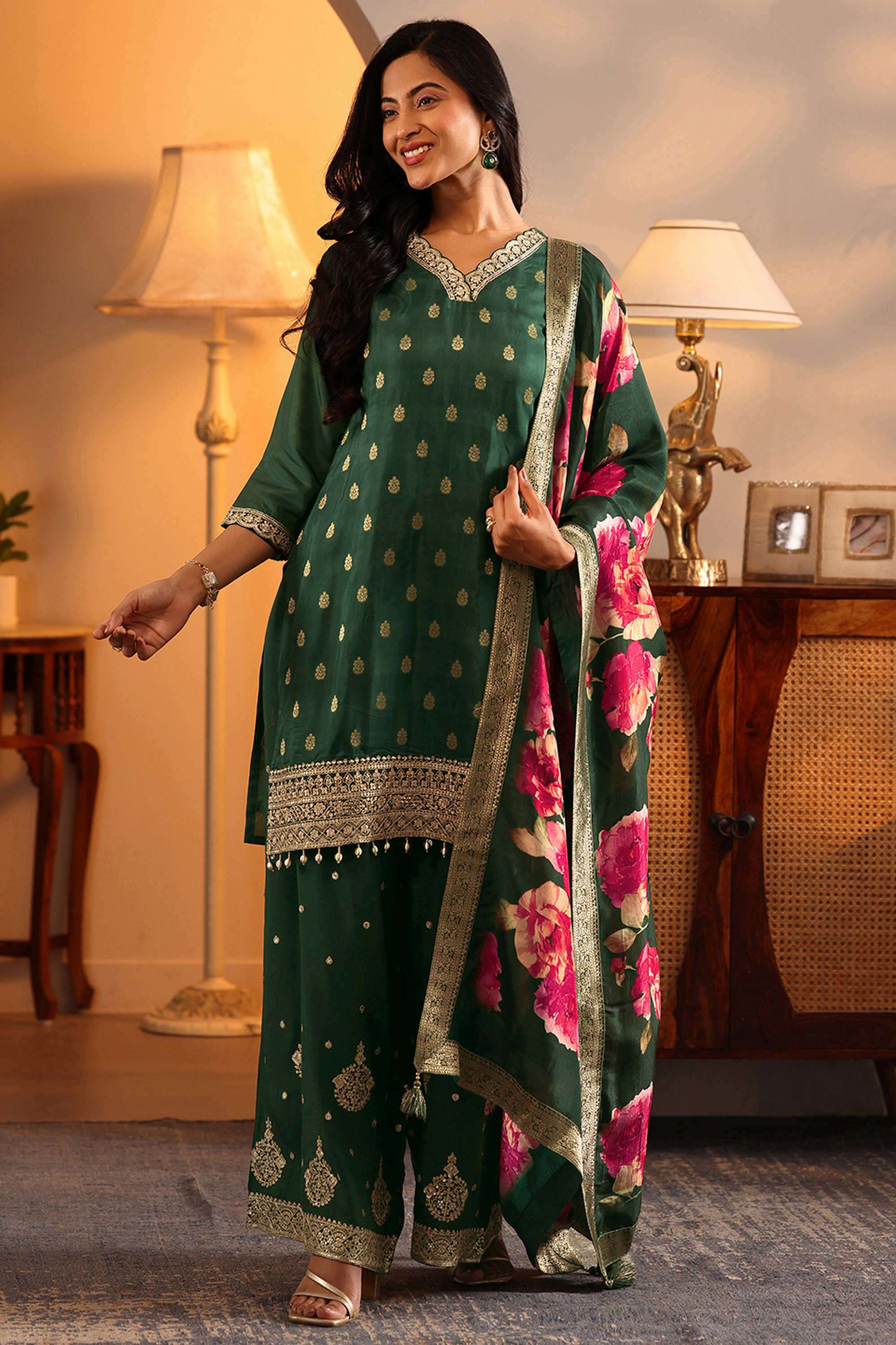 Traditional-Blended-Fabric-Straight-Fit-Women-s-Kurta-Set