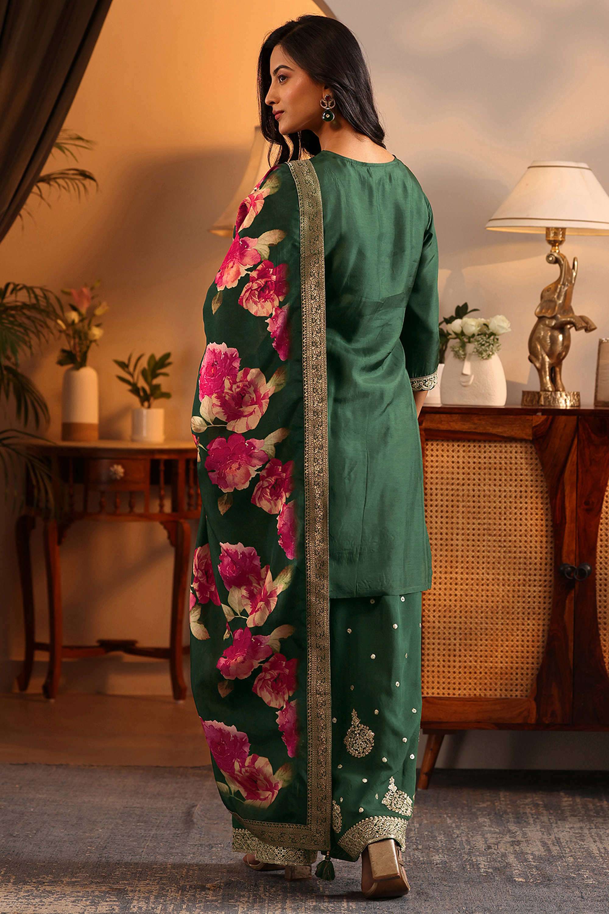 Traditional-Blended-Fabric-Straight-Fit-Women-s-Kurta-Set