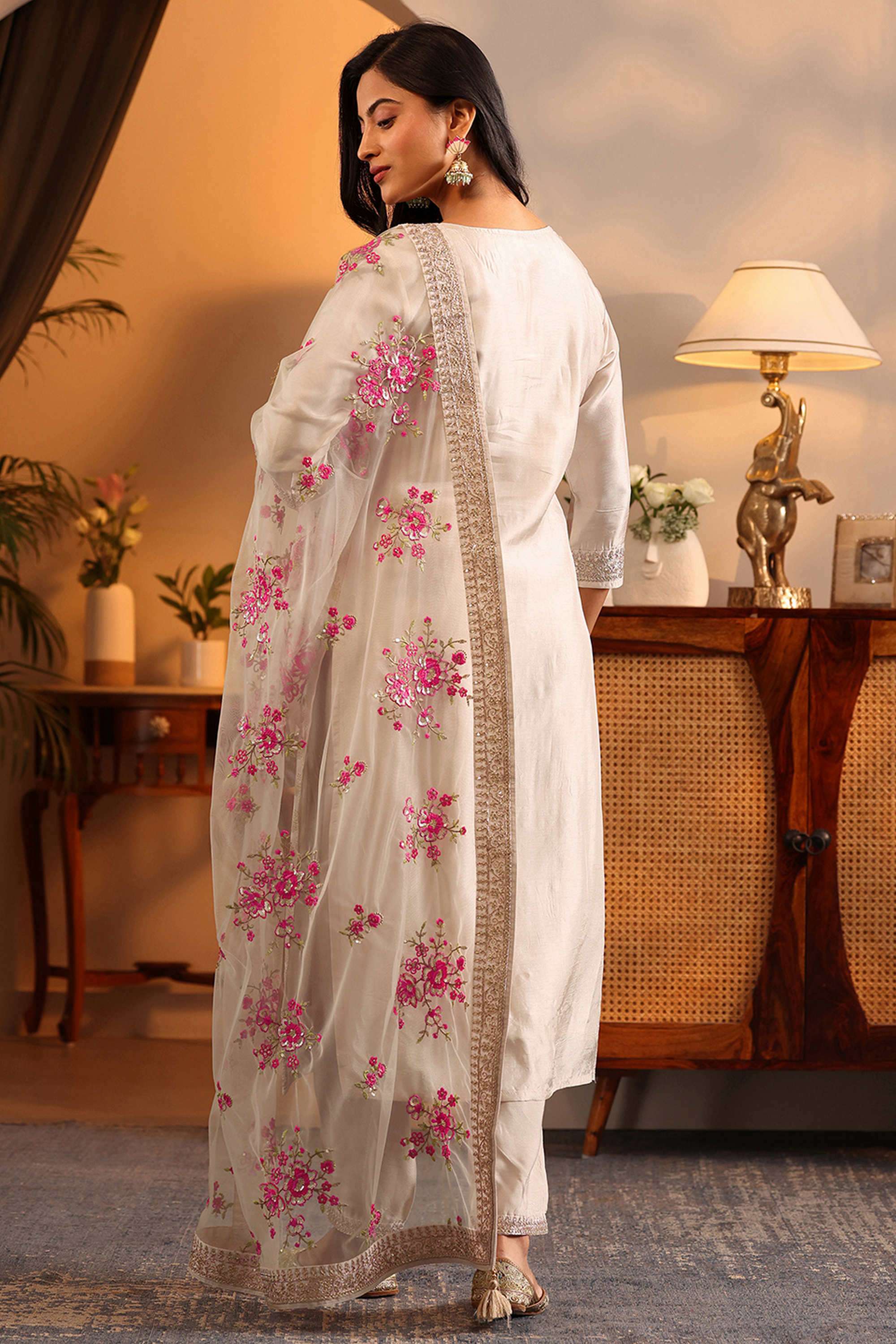 Traditional-Blended-Fabric-Straight-Fit-Women-s-Kurta-Set