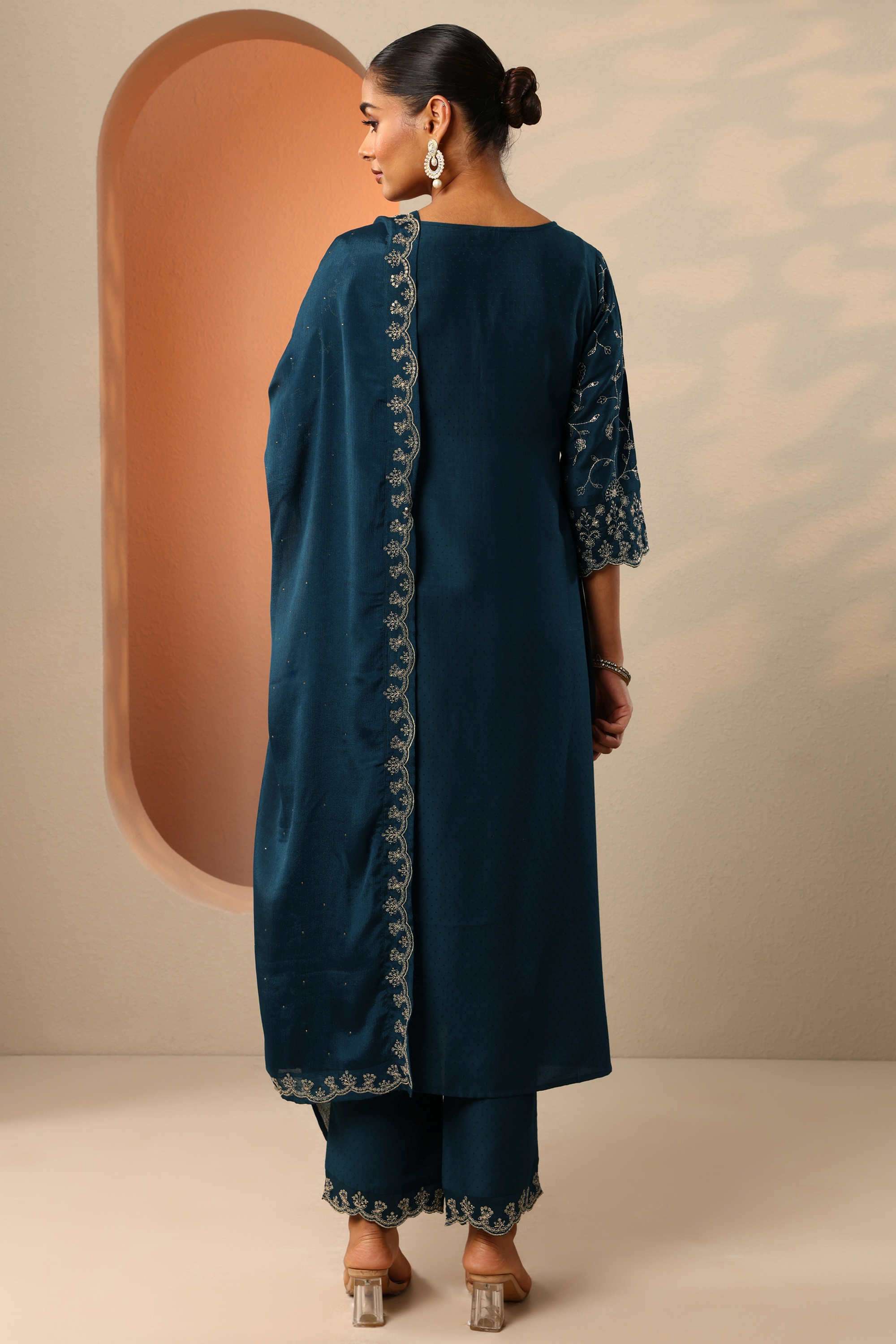 Floral-Blended-Fabric-Straight-Fit-Women-s-Kurta-Set
