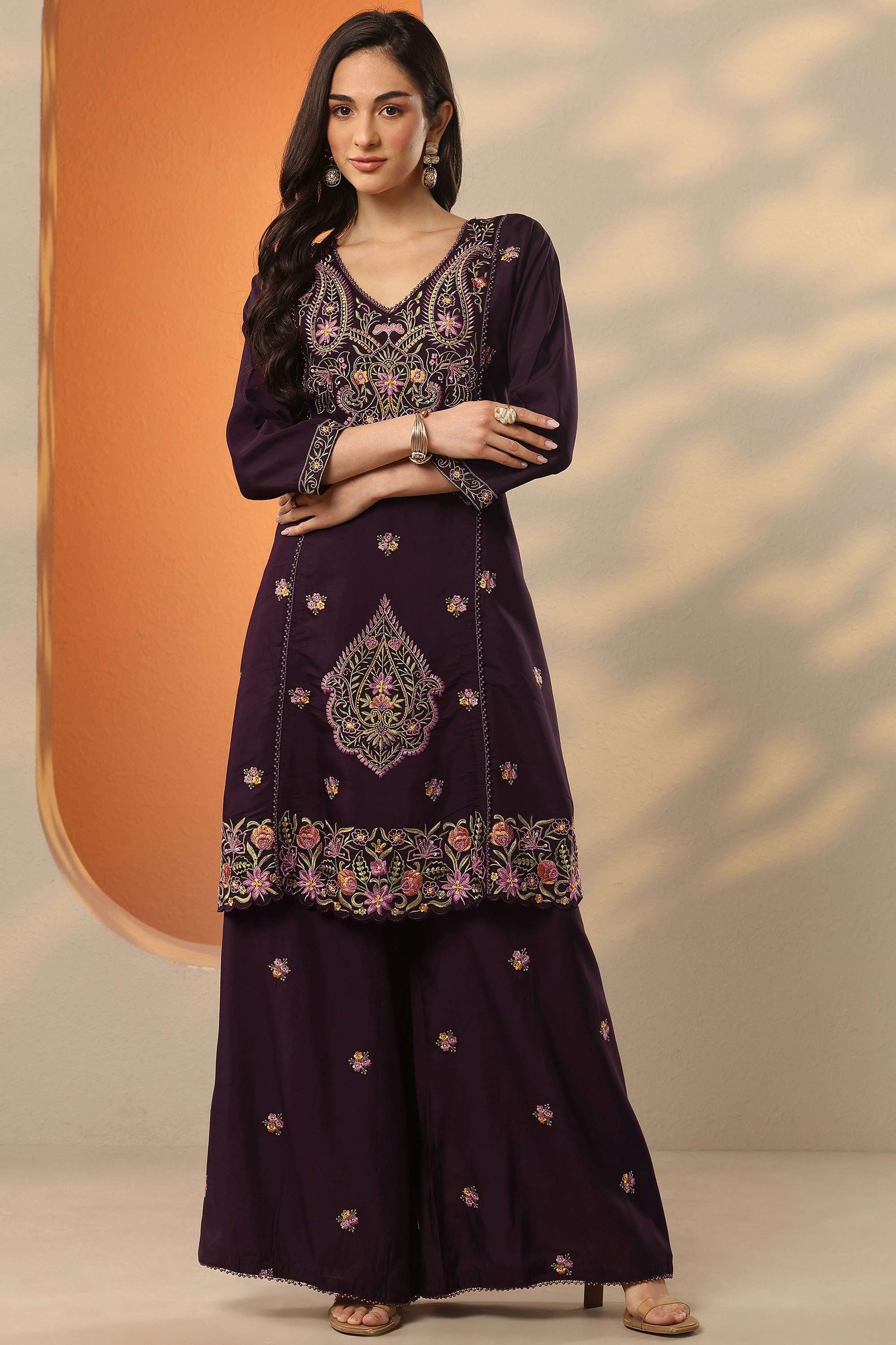 Floral-Blended-Fabric-V-Neck-Women-s-Festive-Wear-Co-Ord-Set