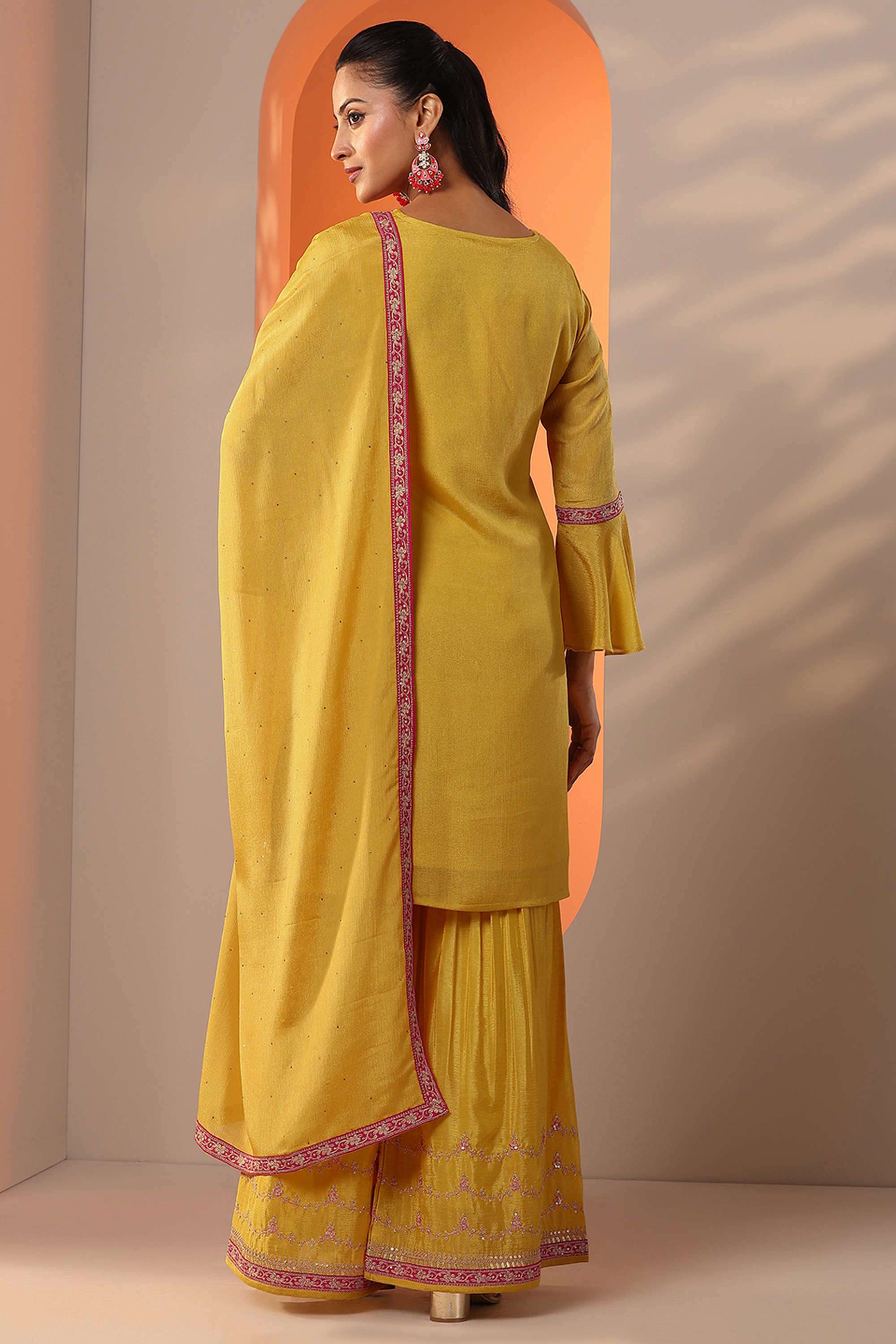 Floral-Blended-Fabric-Straight-Fit-Women-s-Kurta-Set