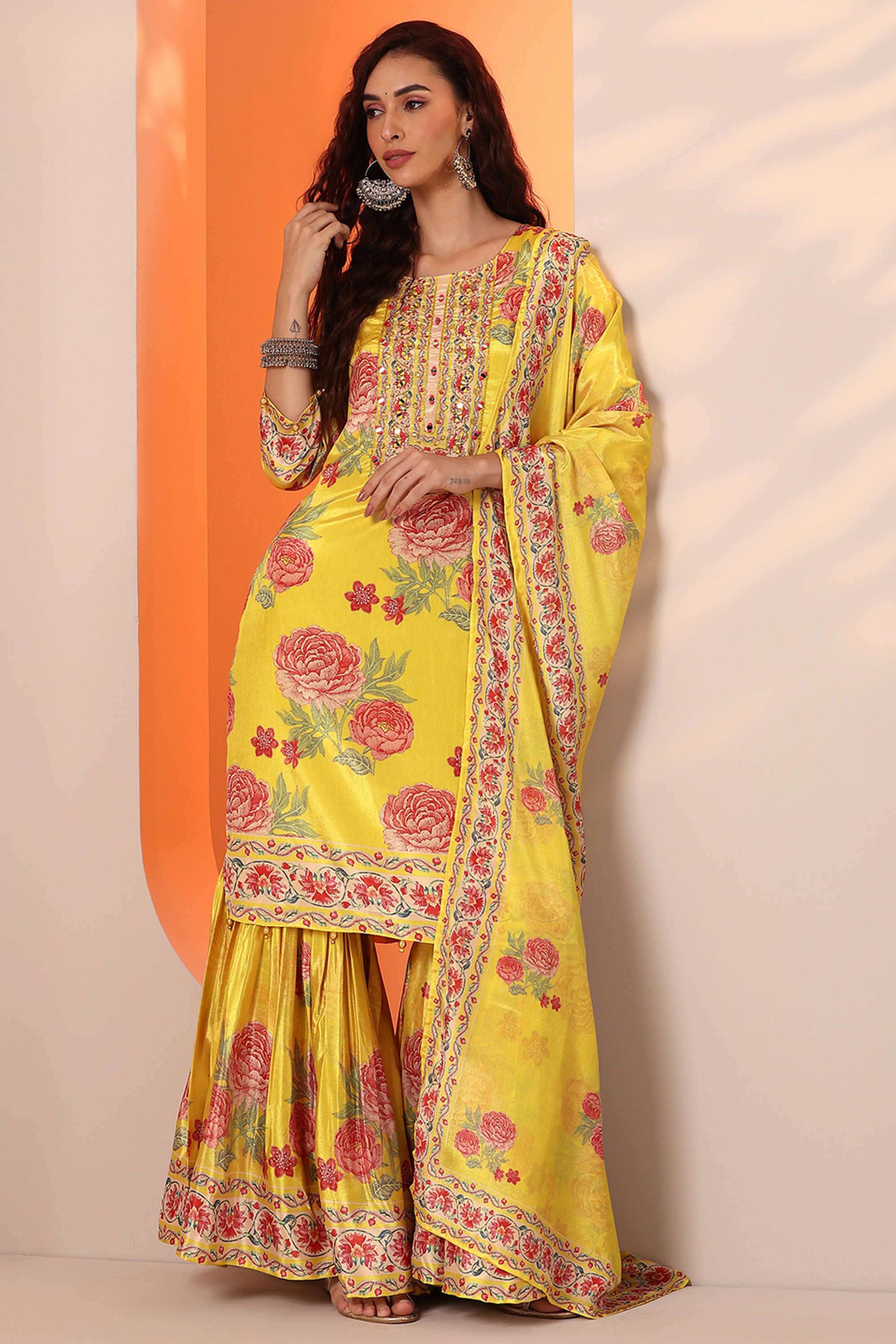 Floral-Blended-Fabric-Straight-Fit-Women-s-Kurta-Set