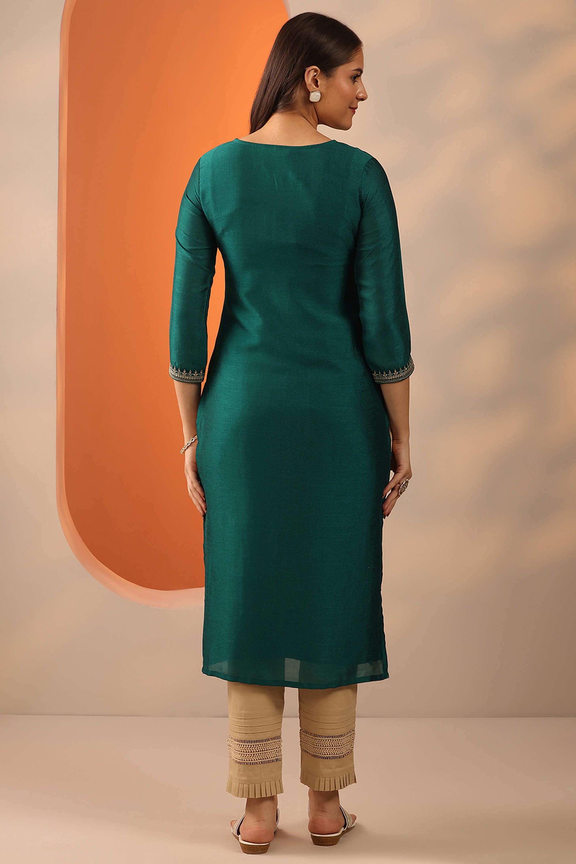 Embroidered-Silk-blend-Round-Neck-Women-s-Festive-Wear-Kurta
