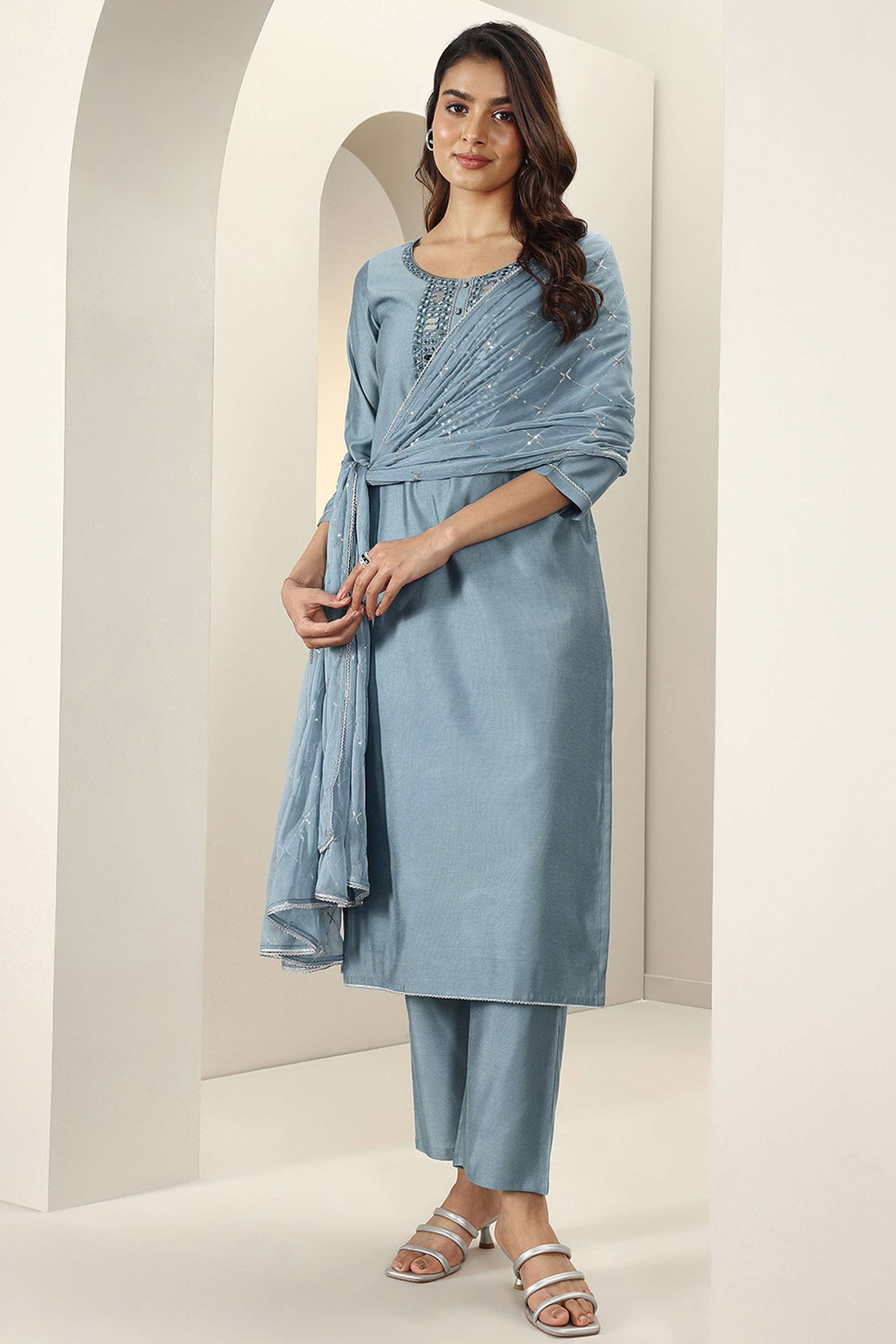 Bandhani-Scoop-Neck-Silk-Women-Kurta-Set