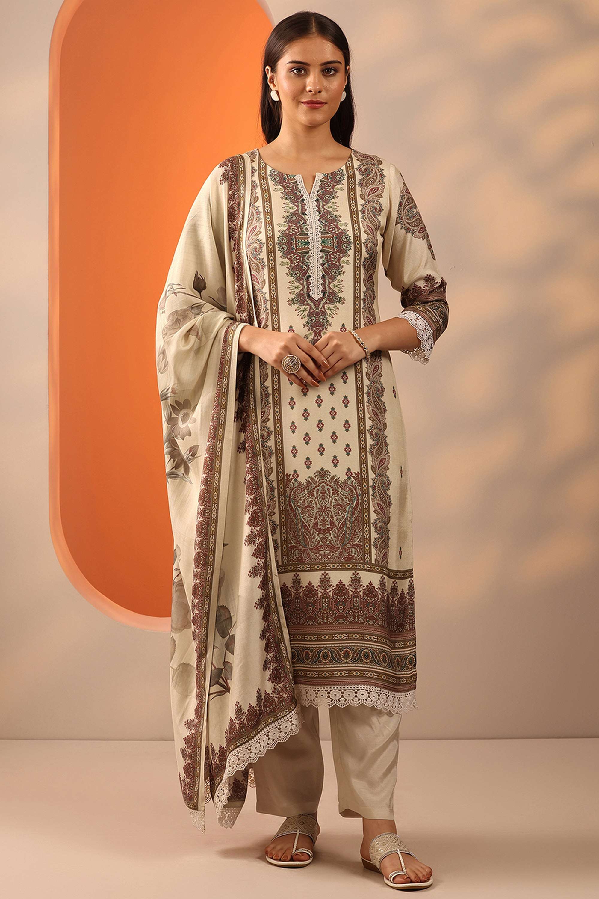 Floral-Silk-Regular-Fit-V-Neck-Women-s-Casual-Wear-Kurta