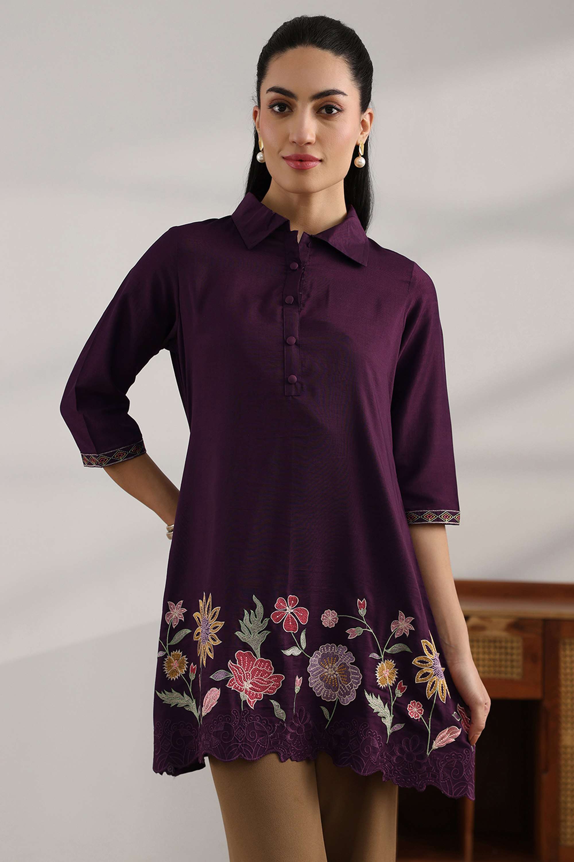 Floral-Blended-Fabric-Collared-Women-s-Casual-Wear-Kurti