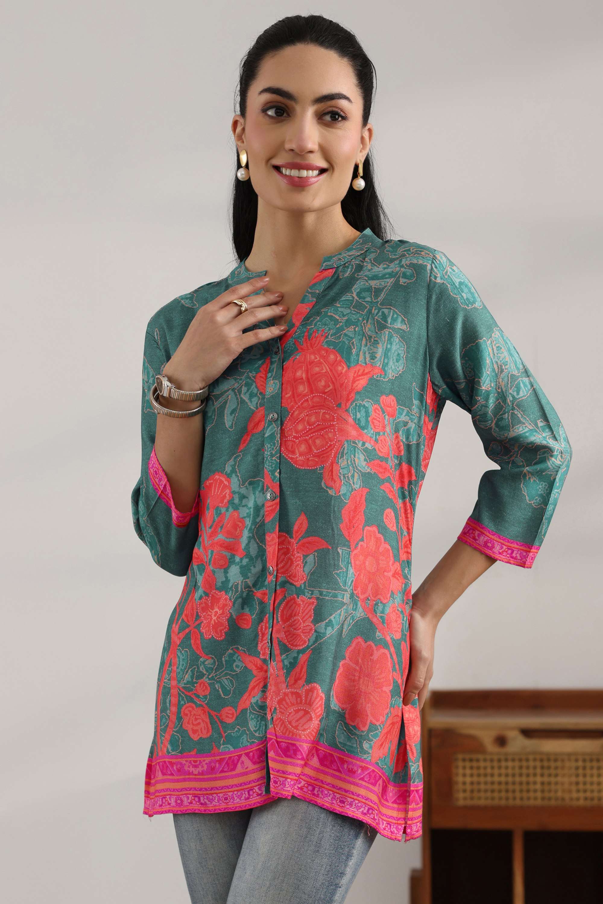 Floral-Muslin-Round-Neck-Women-s-Casual-Wear-Kurti