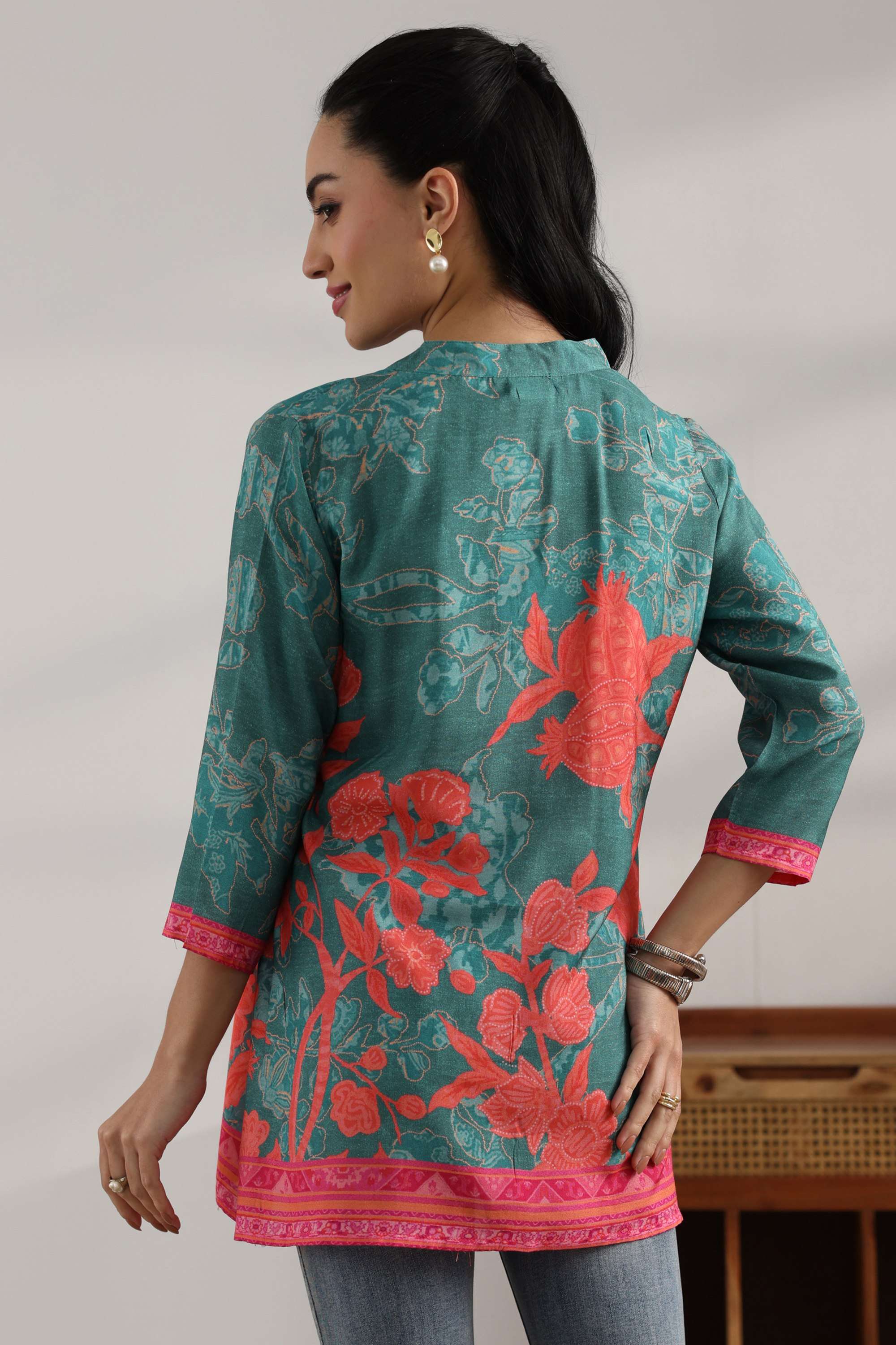 Floral-Muslin-Round-Neck-Women-s-Casual-Wear-Kurti