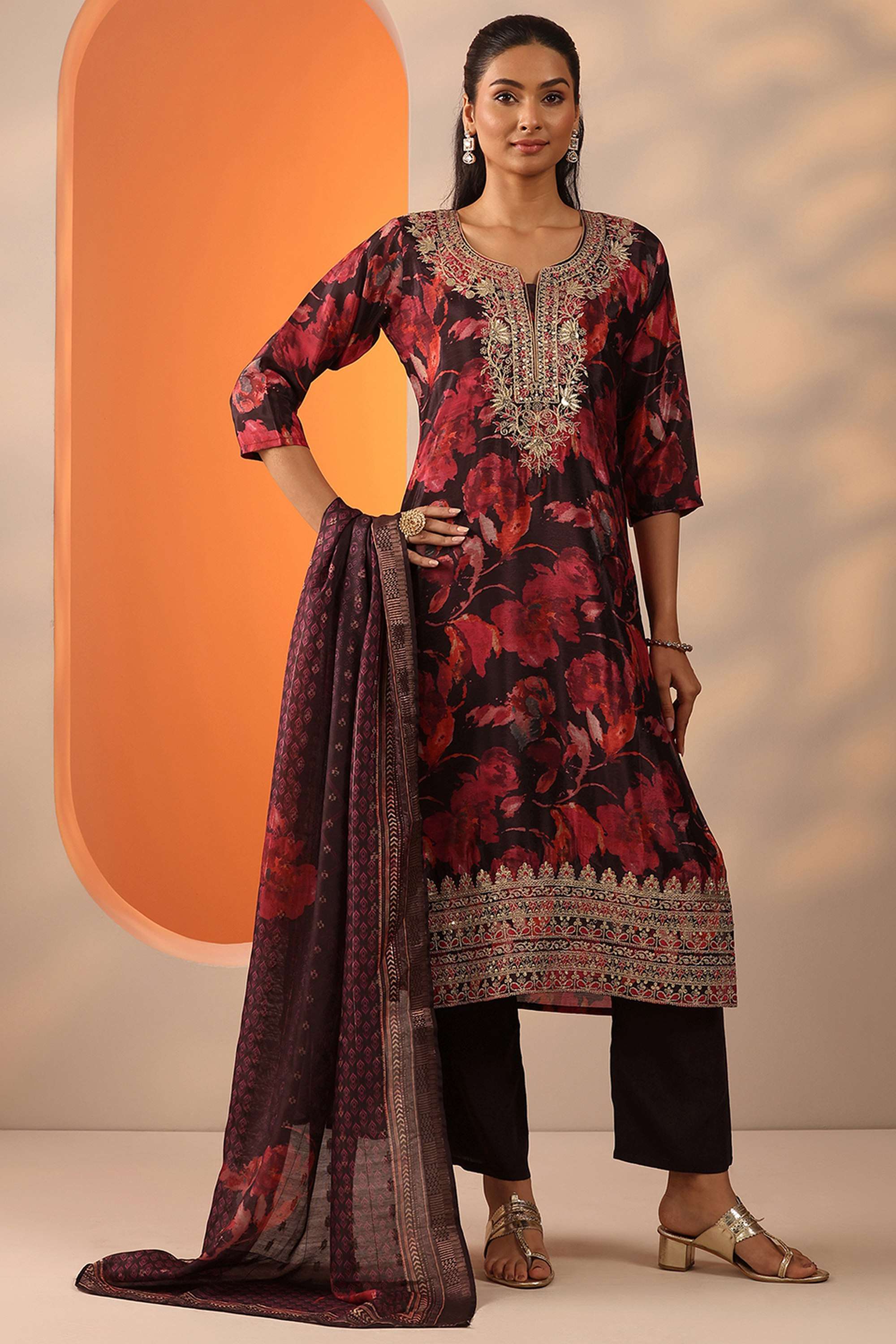 Printed-Blended-Fabric-Women-s-Festive-Wear-Kurta-Set