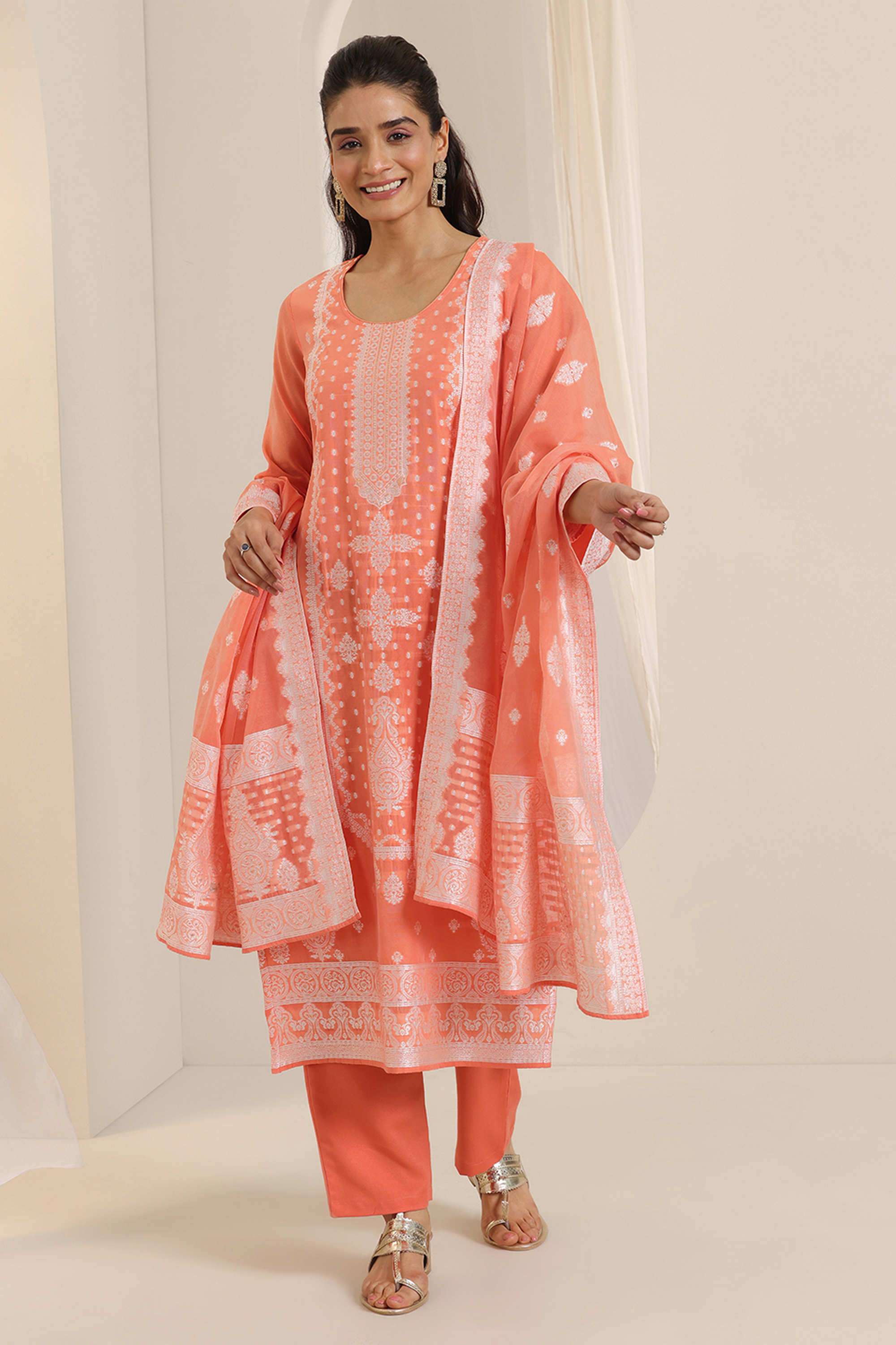 Printed-Calf-Length-Silk-Blend-Woven-Women-s-Kurta-Set