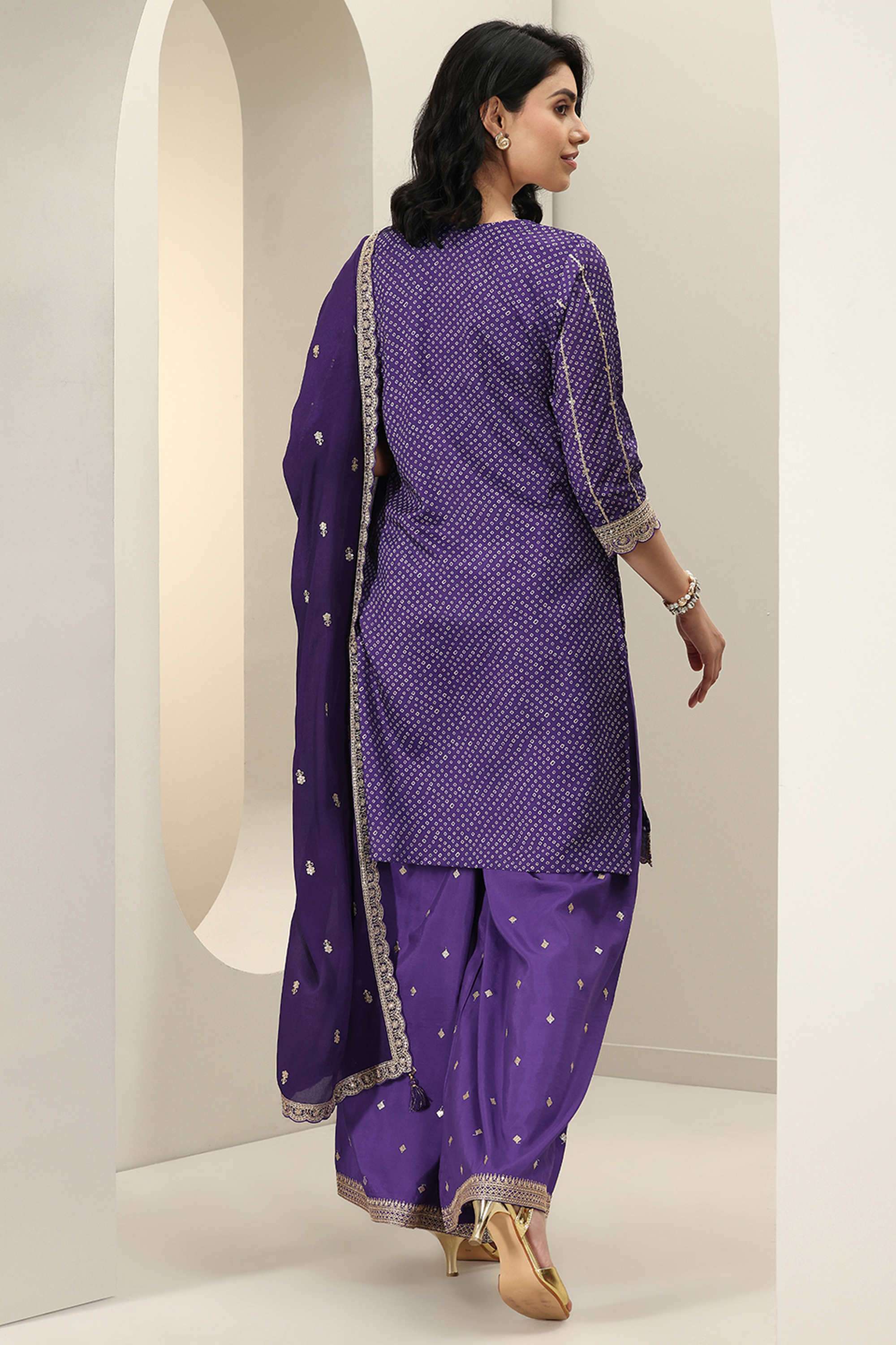 Bandhani-Blended-Fabric-Straight-Fit-Women-s-Kurta-Set