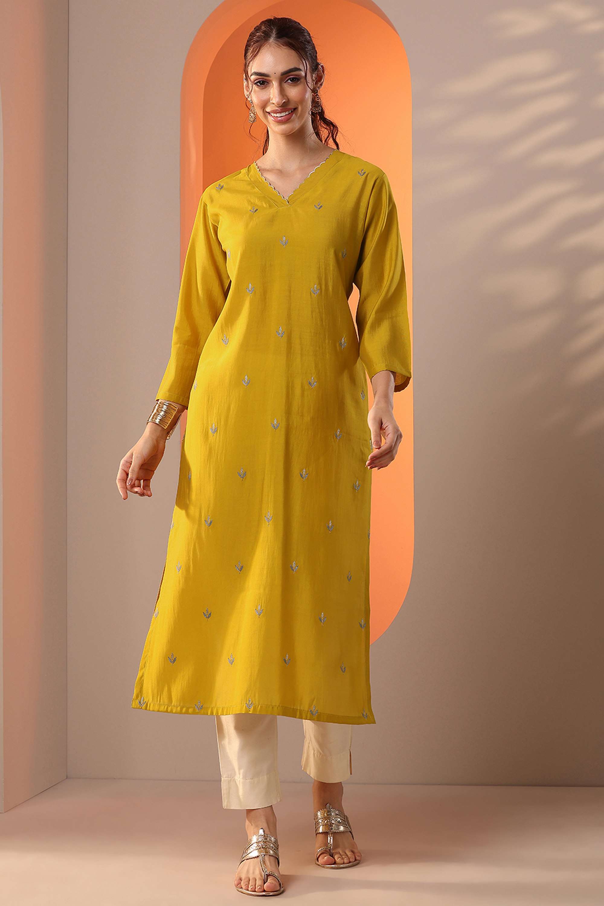 Embroidered-Blended-Fabric-V-Neck-Women-s-Festive-Wear-Kurta