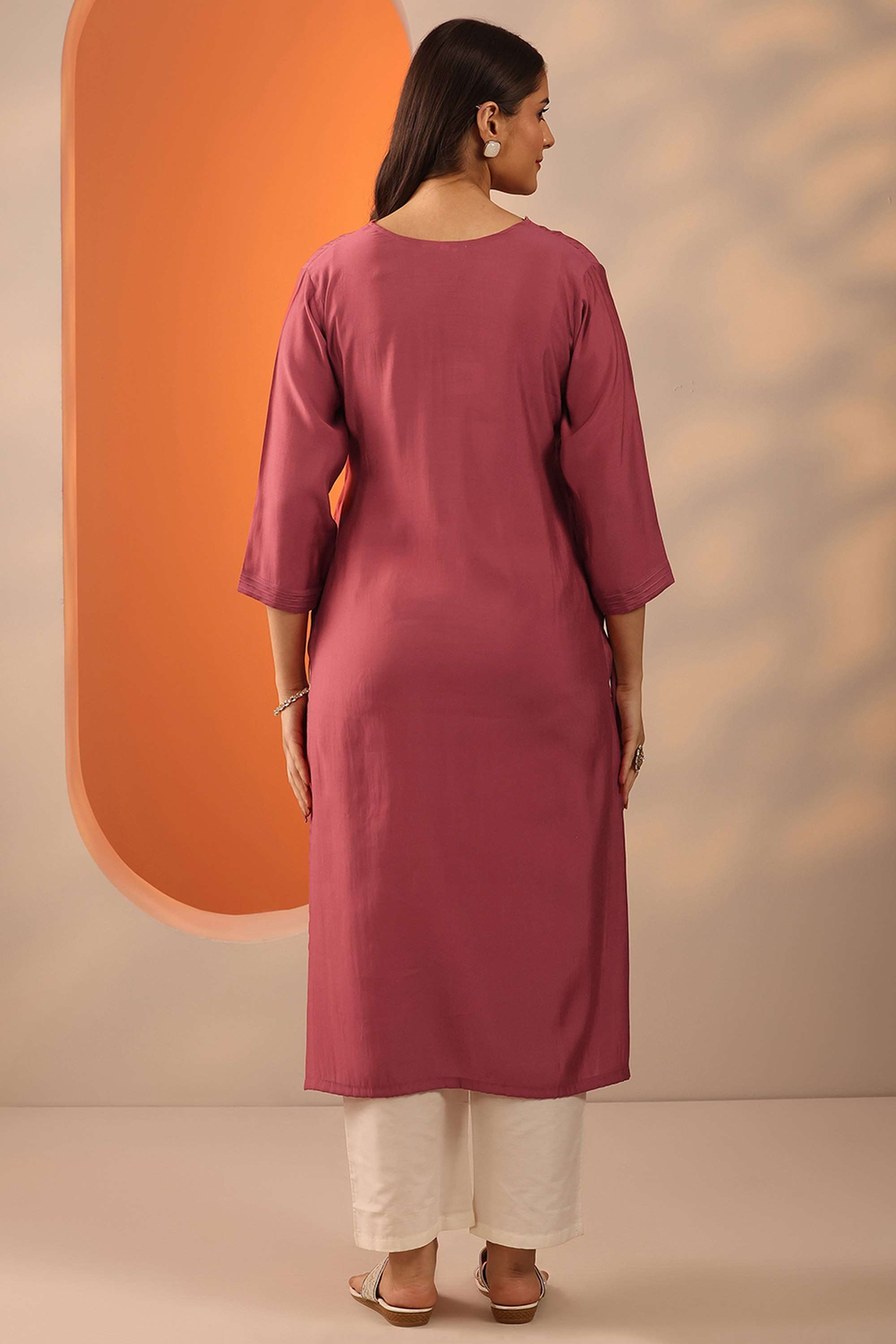 Floral-Muslin-Round-Neck-Women-Casual-wear-Kurti