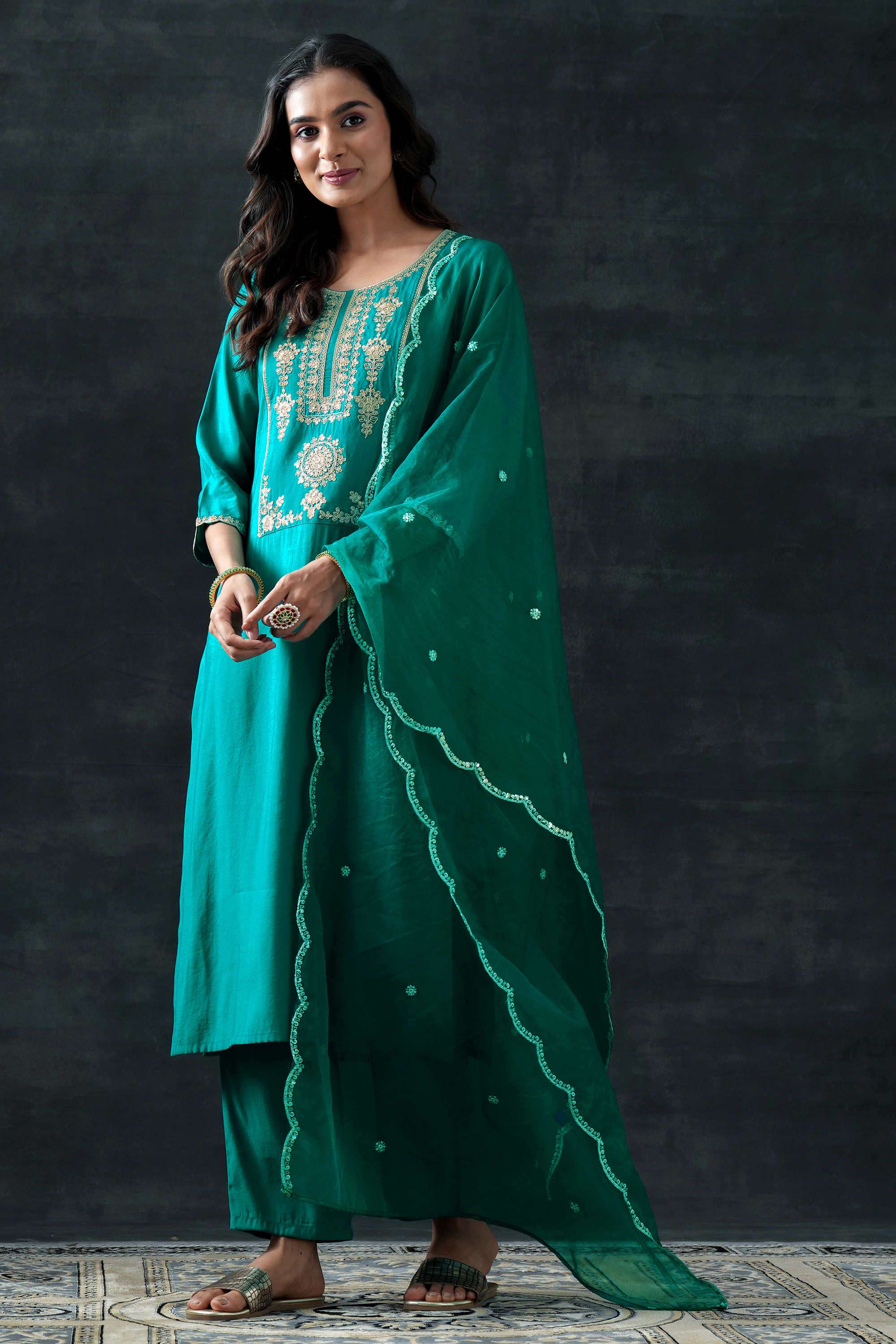 Traditional-Blended-Fabric-Straight-Fit-Women-s-Kurta-Set